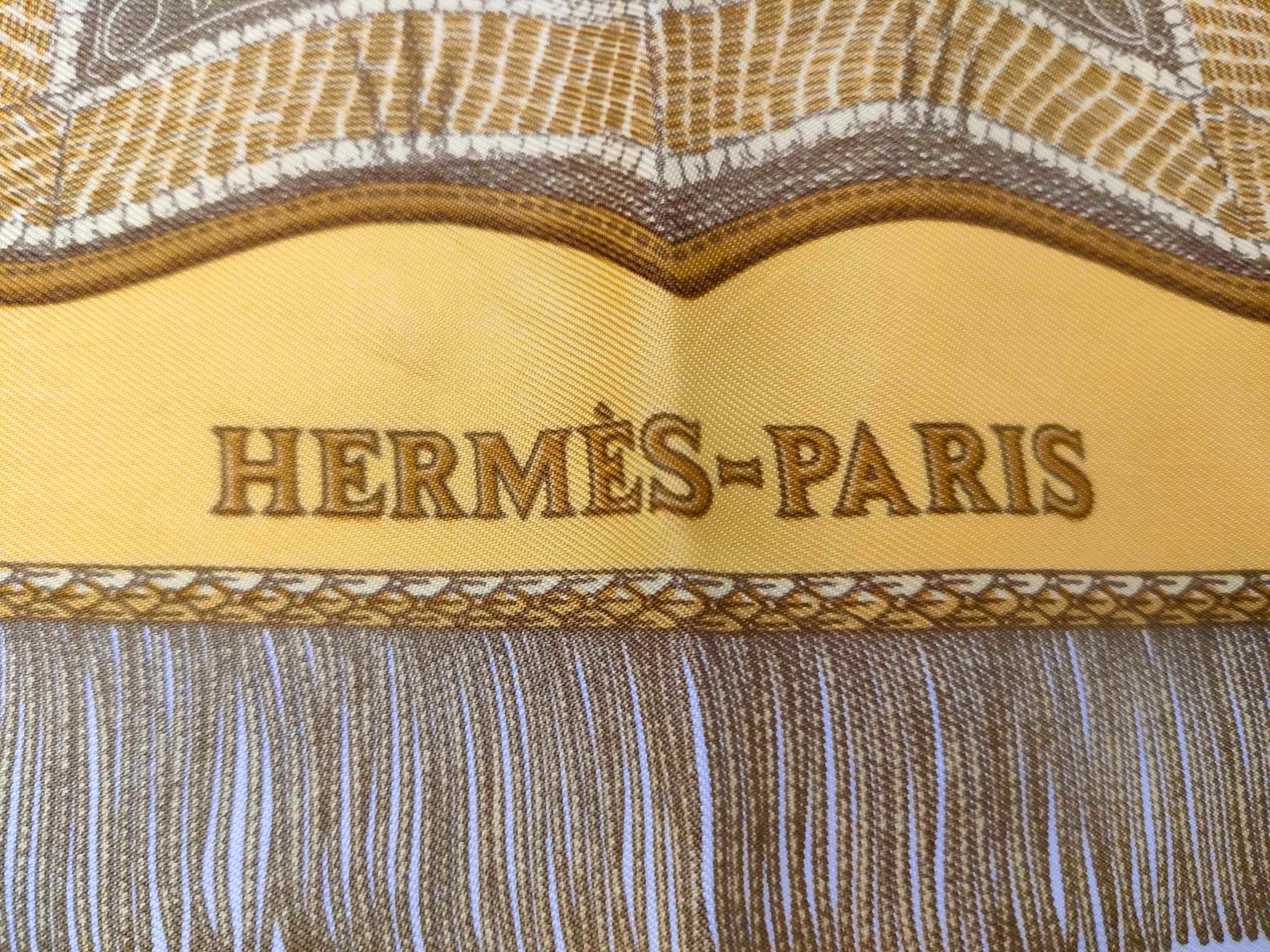 Carre 90 Poste et Cavalerie Saber-shaped decorative pouch and other accessories — view 3