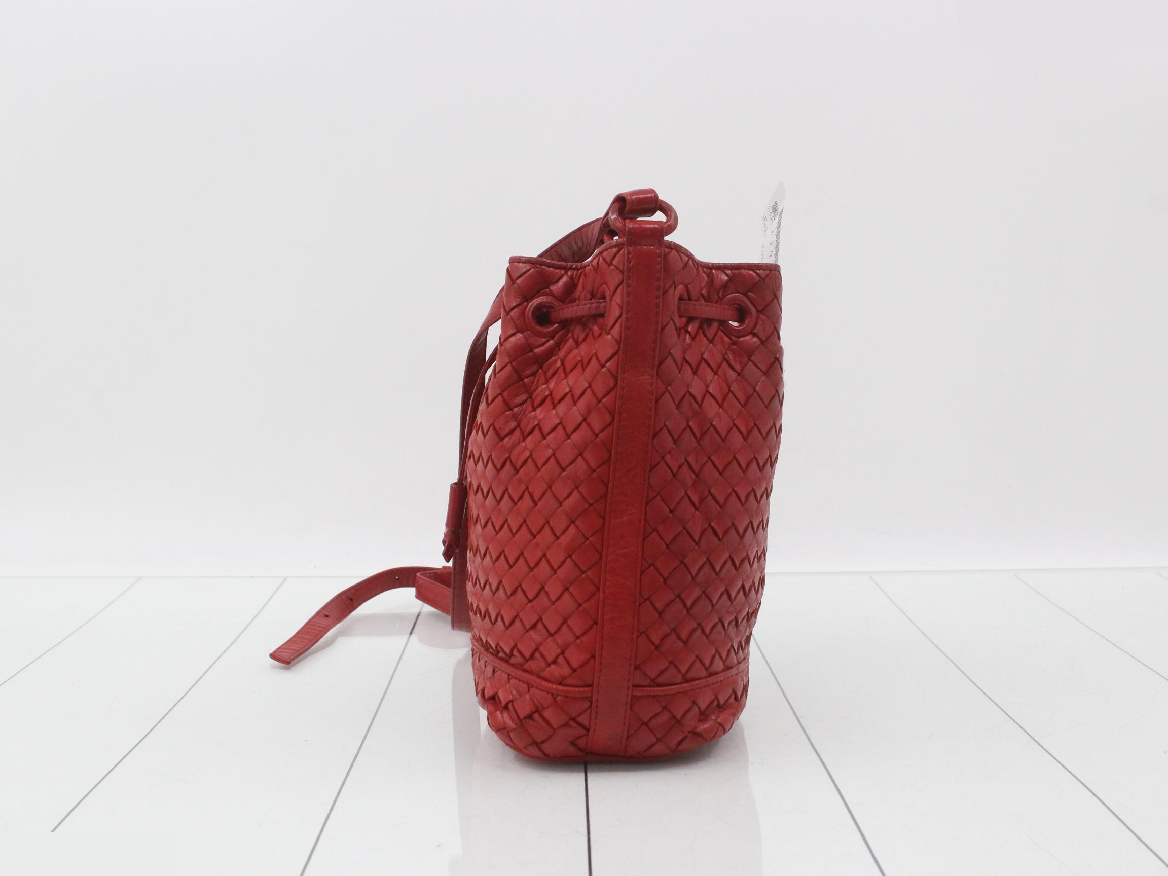 Intrecciato Shoulder Bag, Leather, Red — view 3