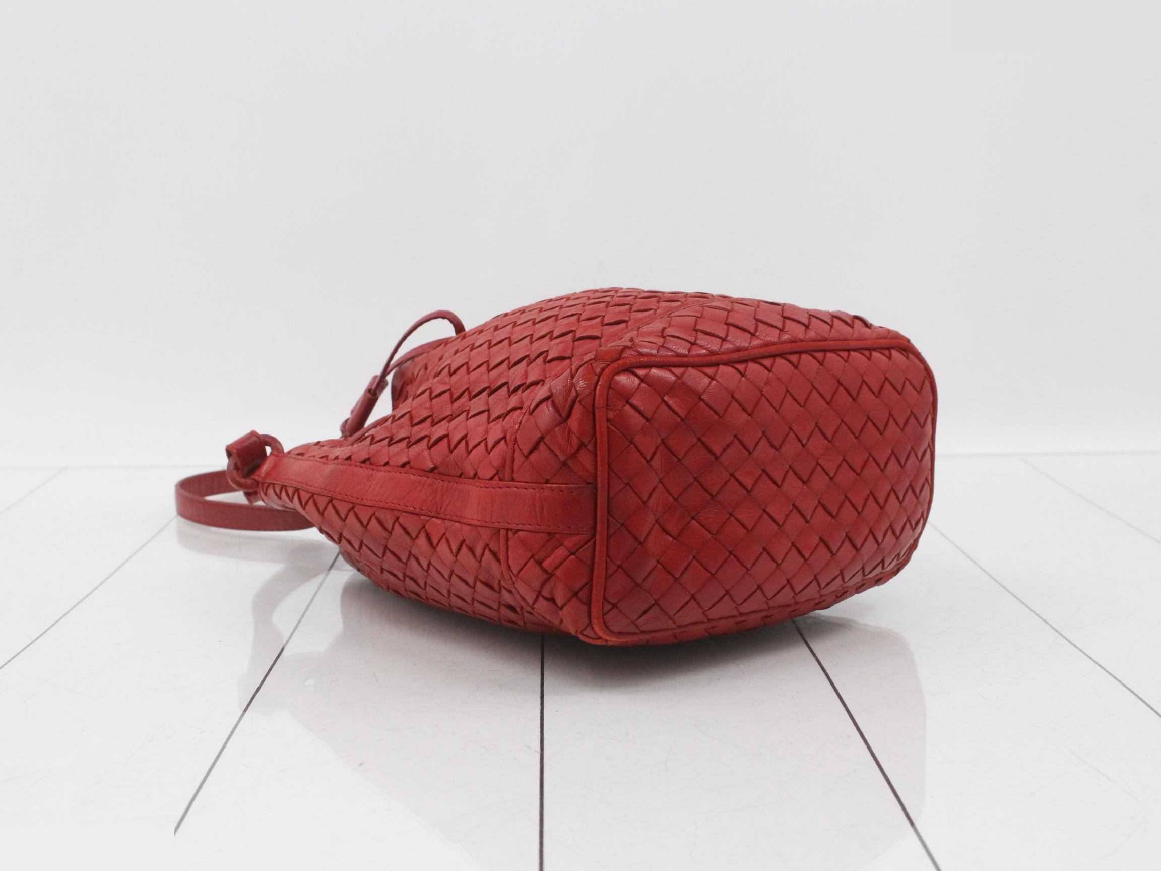 Intrecciato Shoulder Bag, Leather, Red — view 5