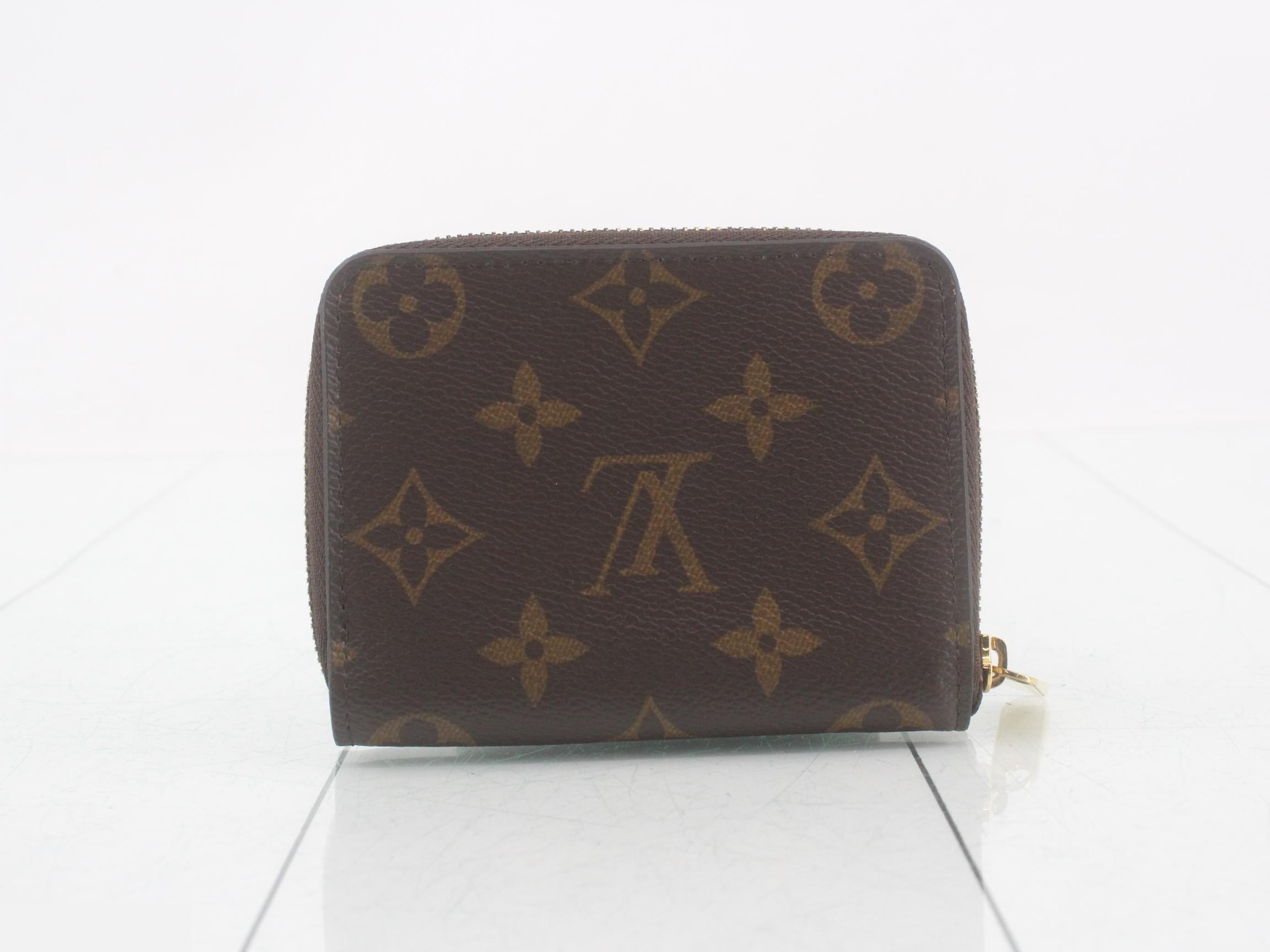 Zippy Coin Purse Monogram — view 2