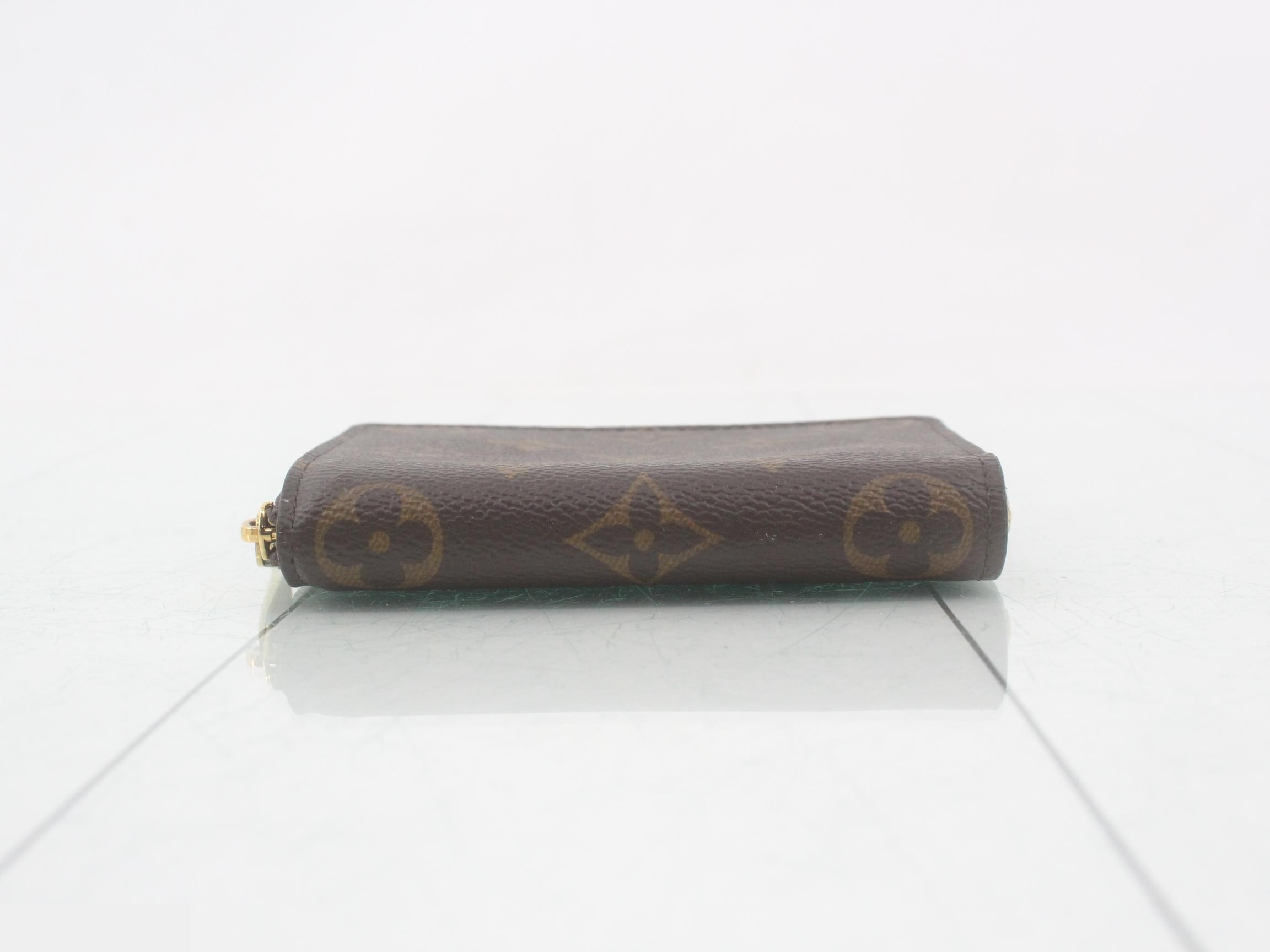 Zippy Coin Purse Monogram — view 3