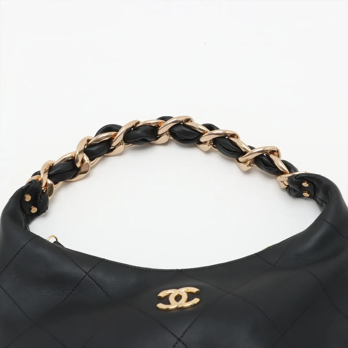 [Individually wrapped] Chanel Matelasse Leather Chain Shoulder Bag Black Gold Hardware U60J6UC2 Random Plate — view 6