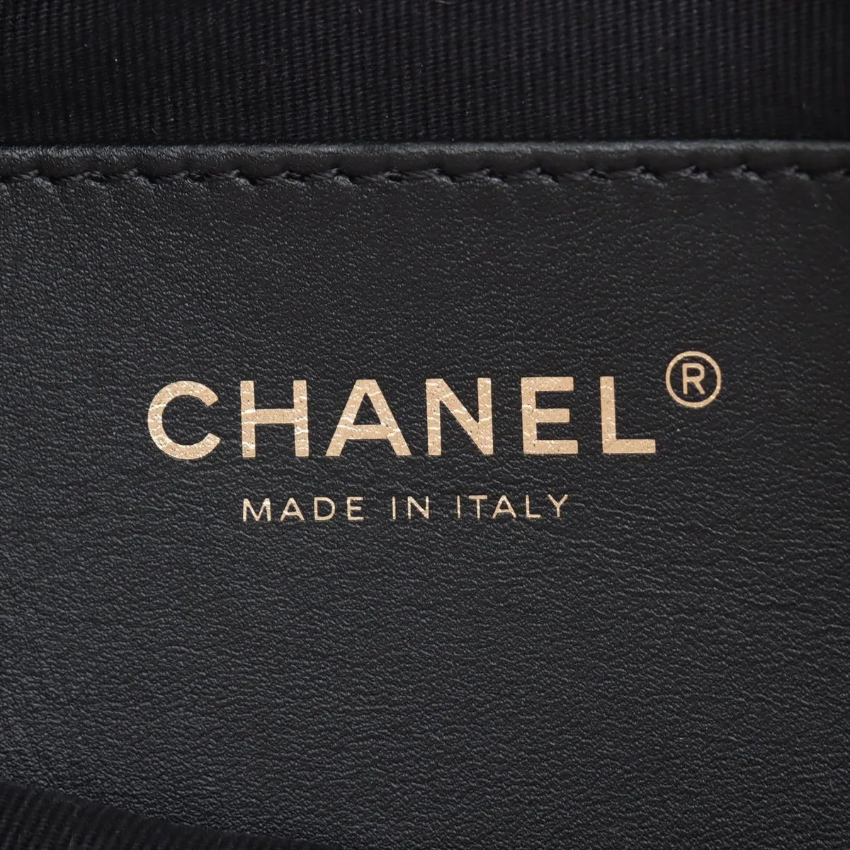 [Individually wrapped] Chanel Matelasse Leather Chain Shoulder Bag Black Gold Hardware U60J6UC2 Random Plate — view 9