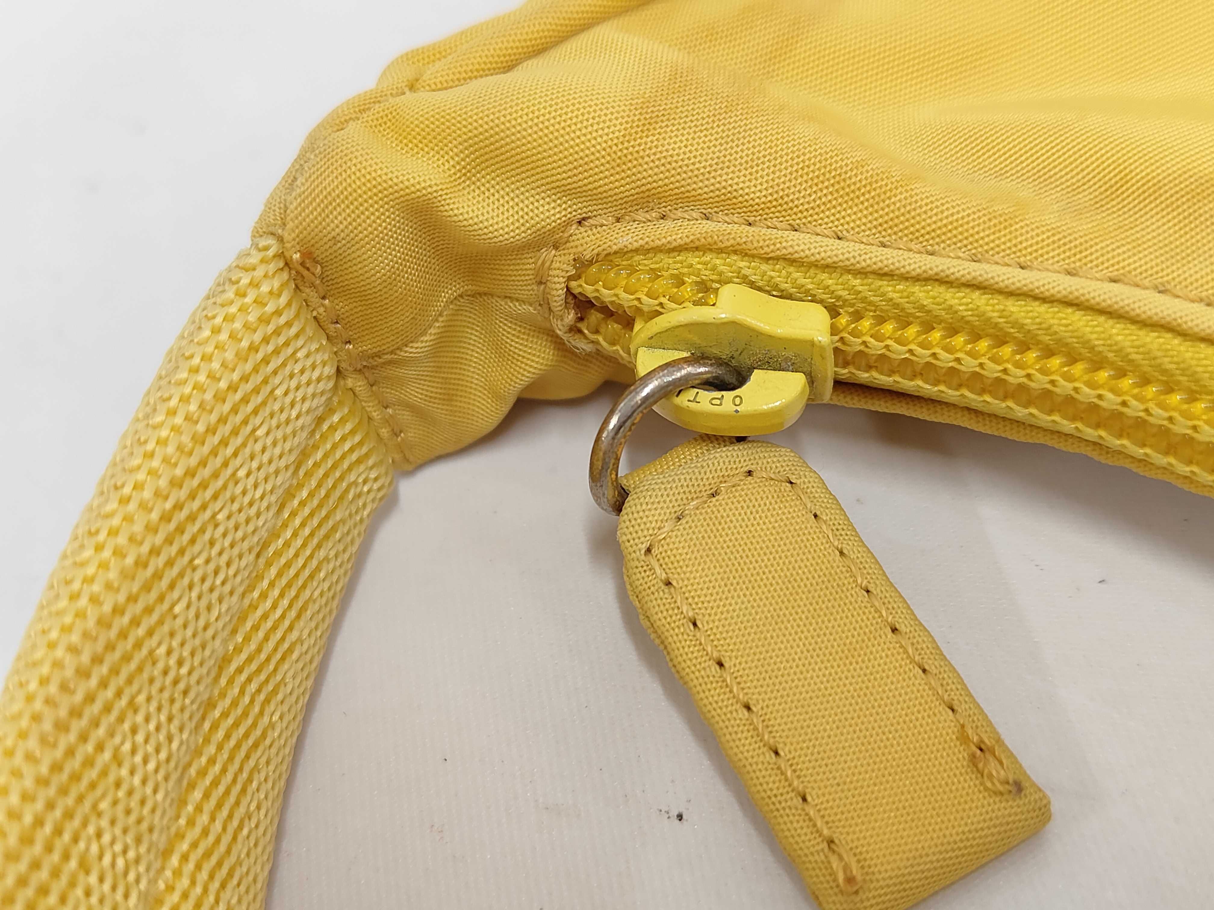 handbag, one-shoulder style, triangular plate, nylon, yellow. — view 8