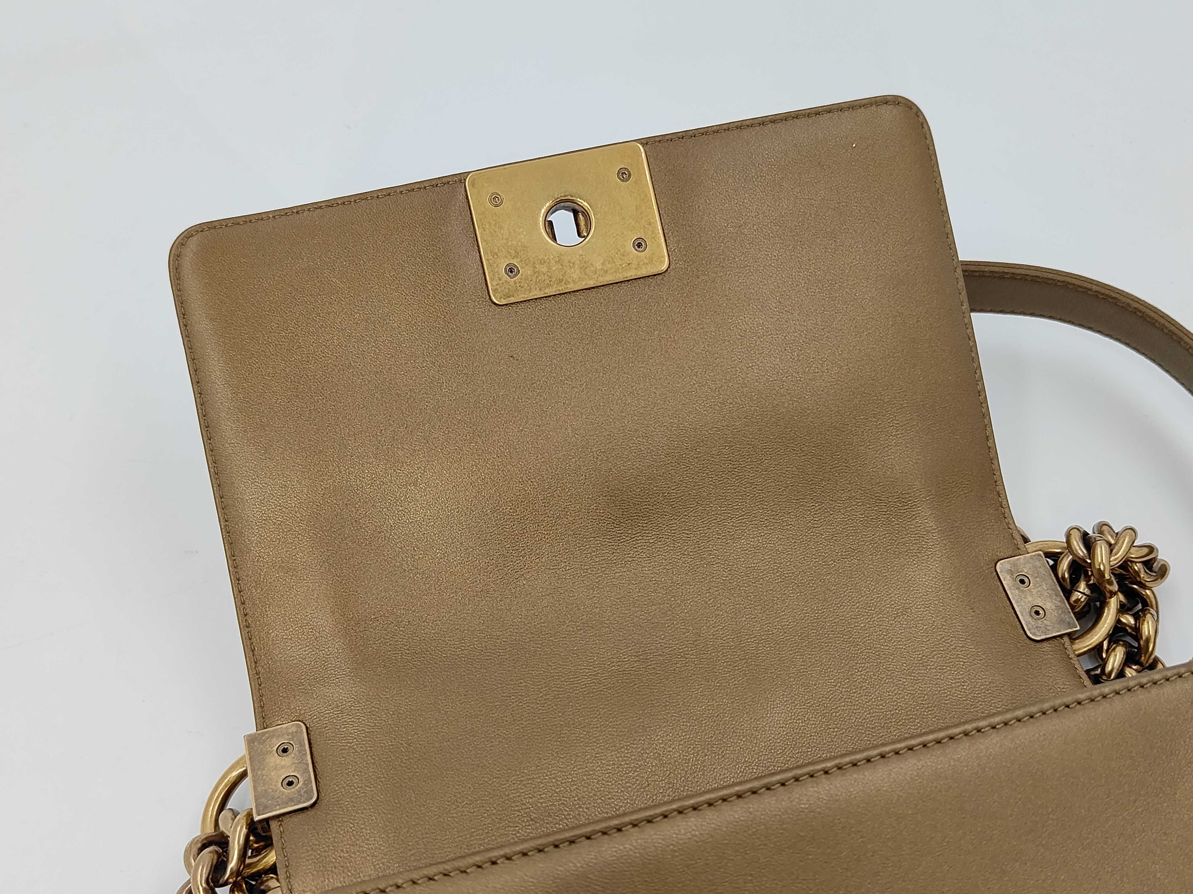 Boy Chanel Shoulder Bag — view 11