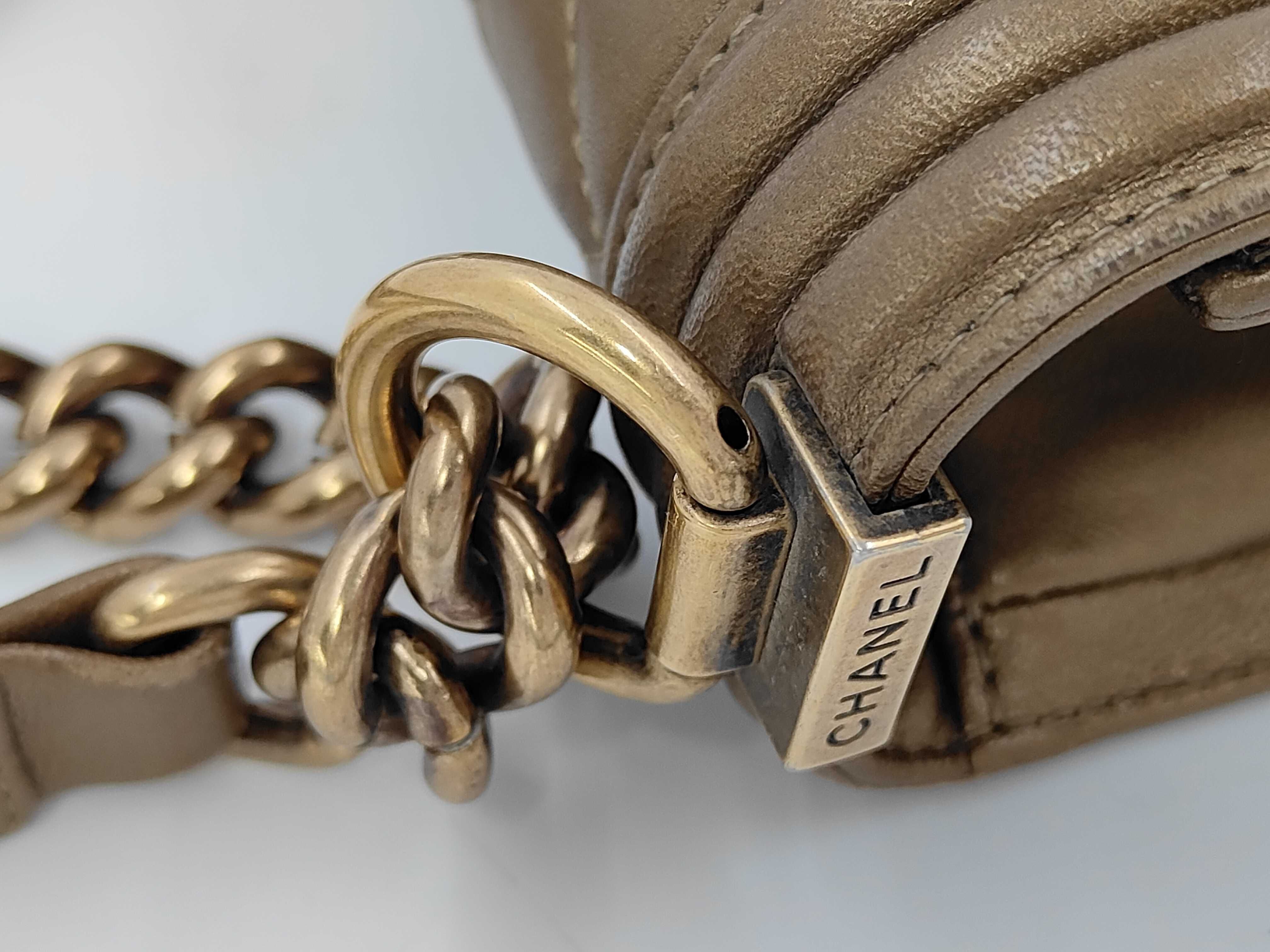 Boy Chanel Shoulder Bag — view 7