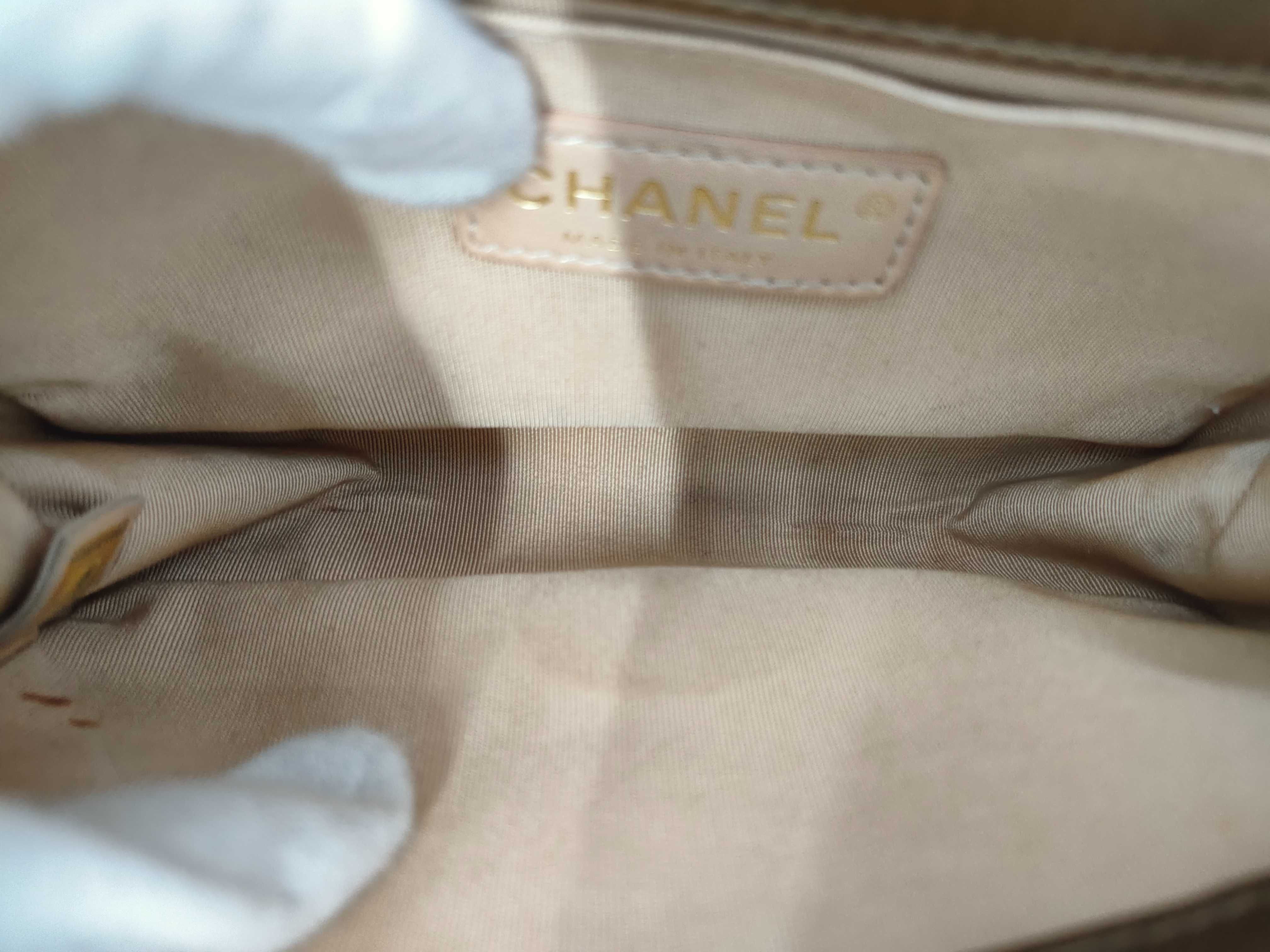 Boy Chanel Shoulder Bag — view 8