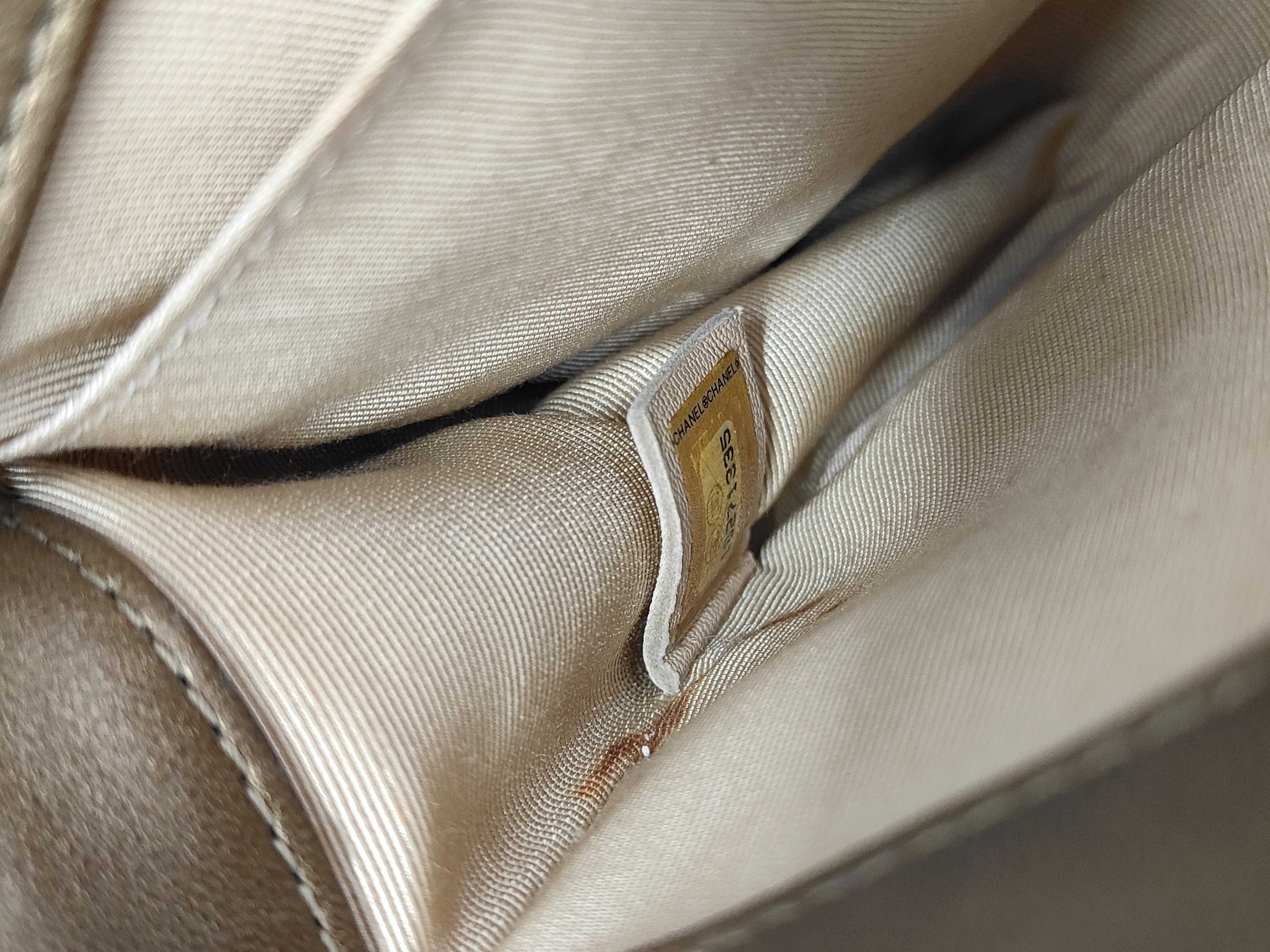 Boy Chanel Shoulder Bag — view 10