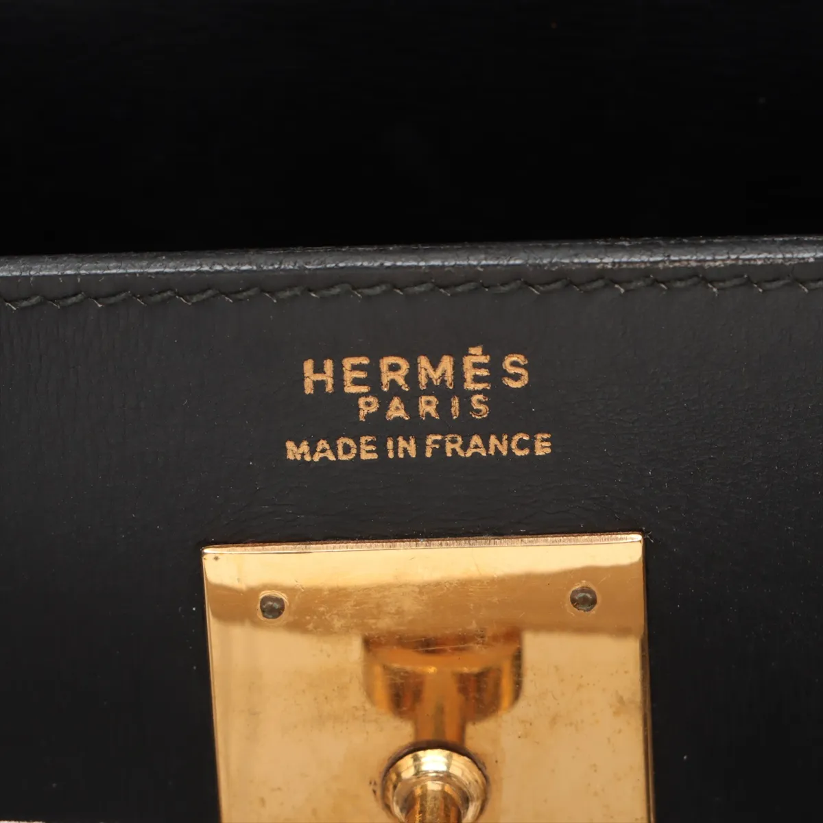 [Individually wrapped] Hermes Kelly 32 Serie Box Calf Black Gold Hardware F:1976 Cadena Unlock Hardened — view 11
