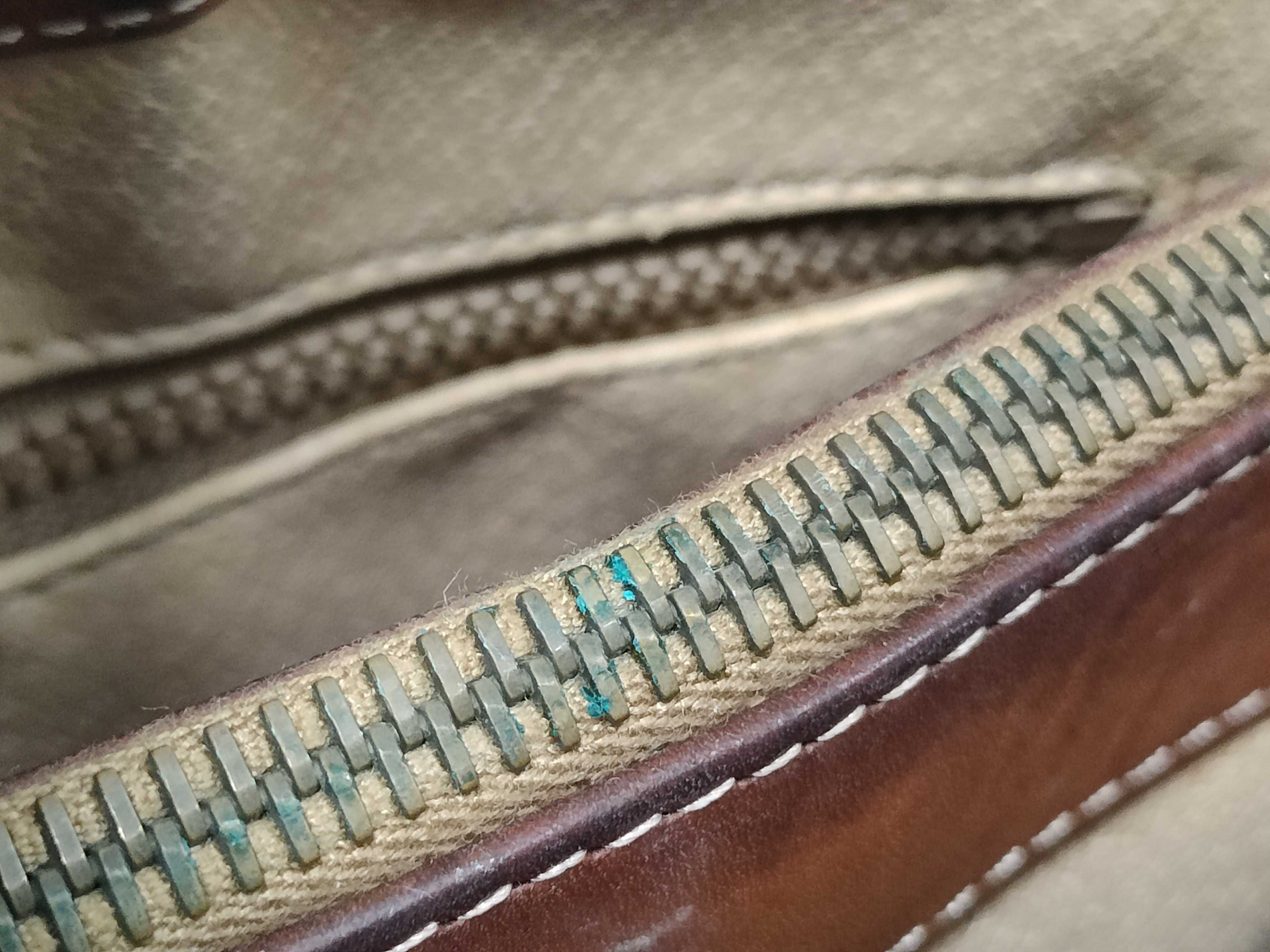Turnlock One-Shoulder Bag — view 10