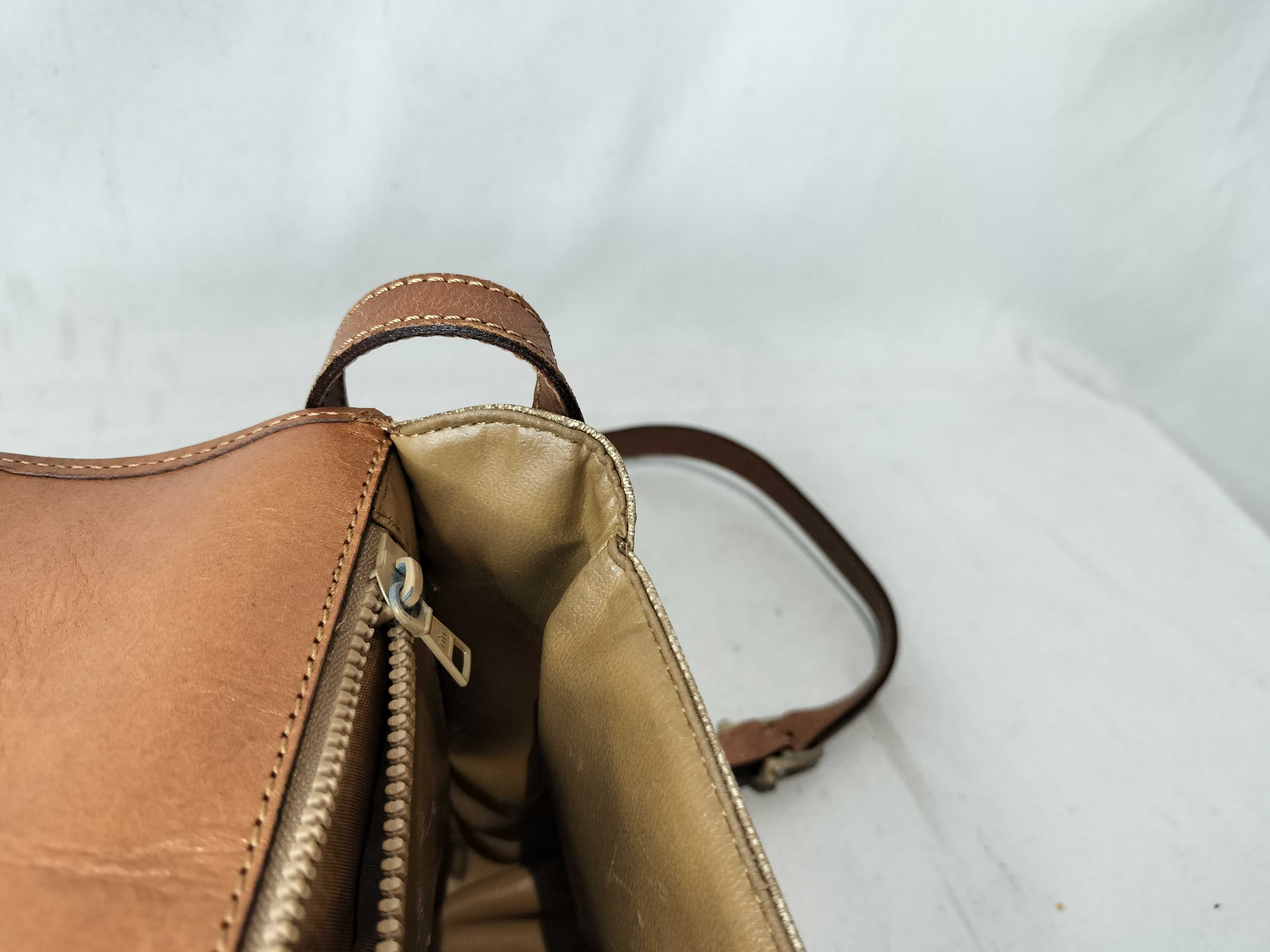 M06 Shoulder Bag — view 13