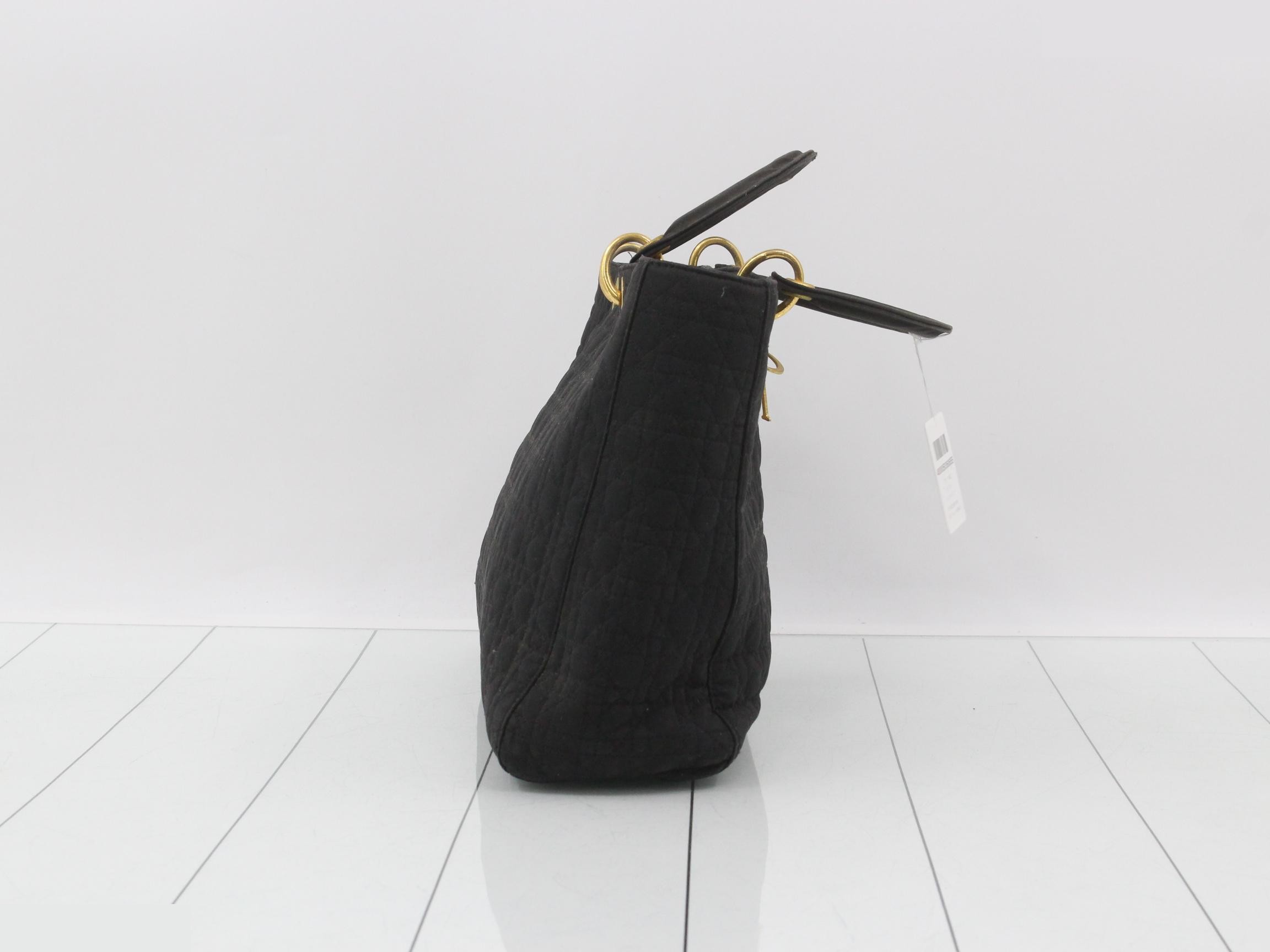handbag — view 4
