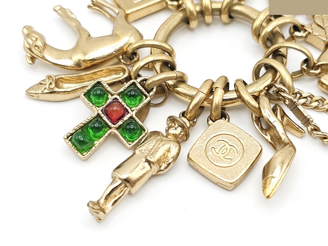 key chain — view 3