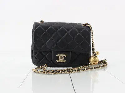 Matelassé Lambskin Chain Shoulder Bag