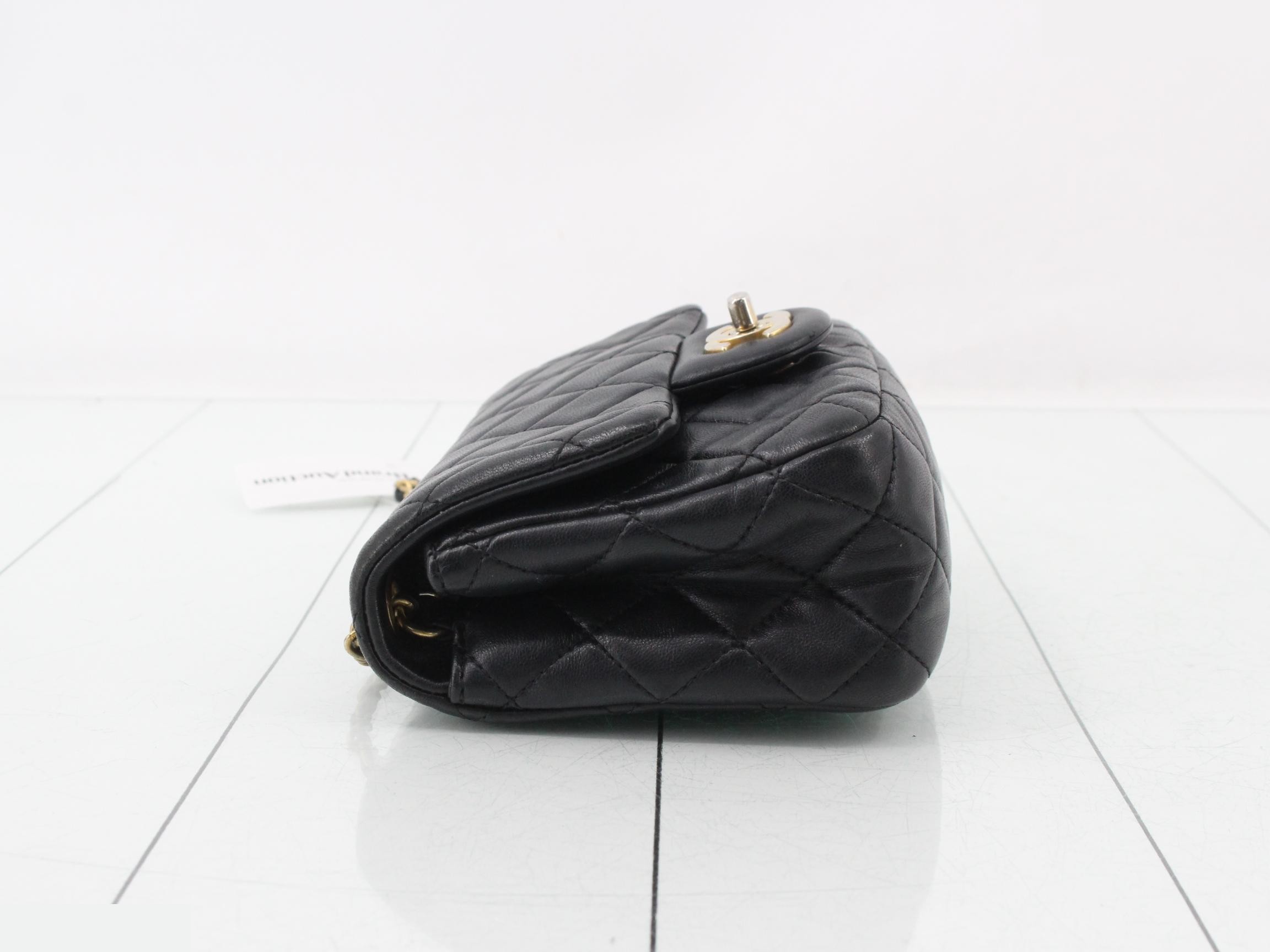Matelassé Lambskin Chain Shoulder Bag — view 4
