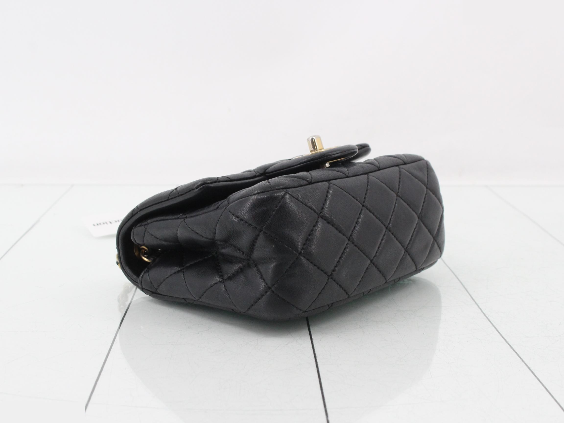 Matelassé Lambskin Chain Shoulder Bag — view 5