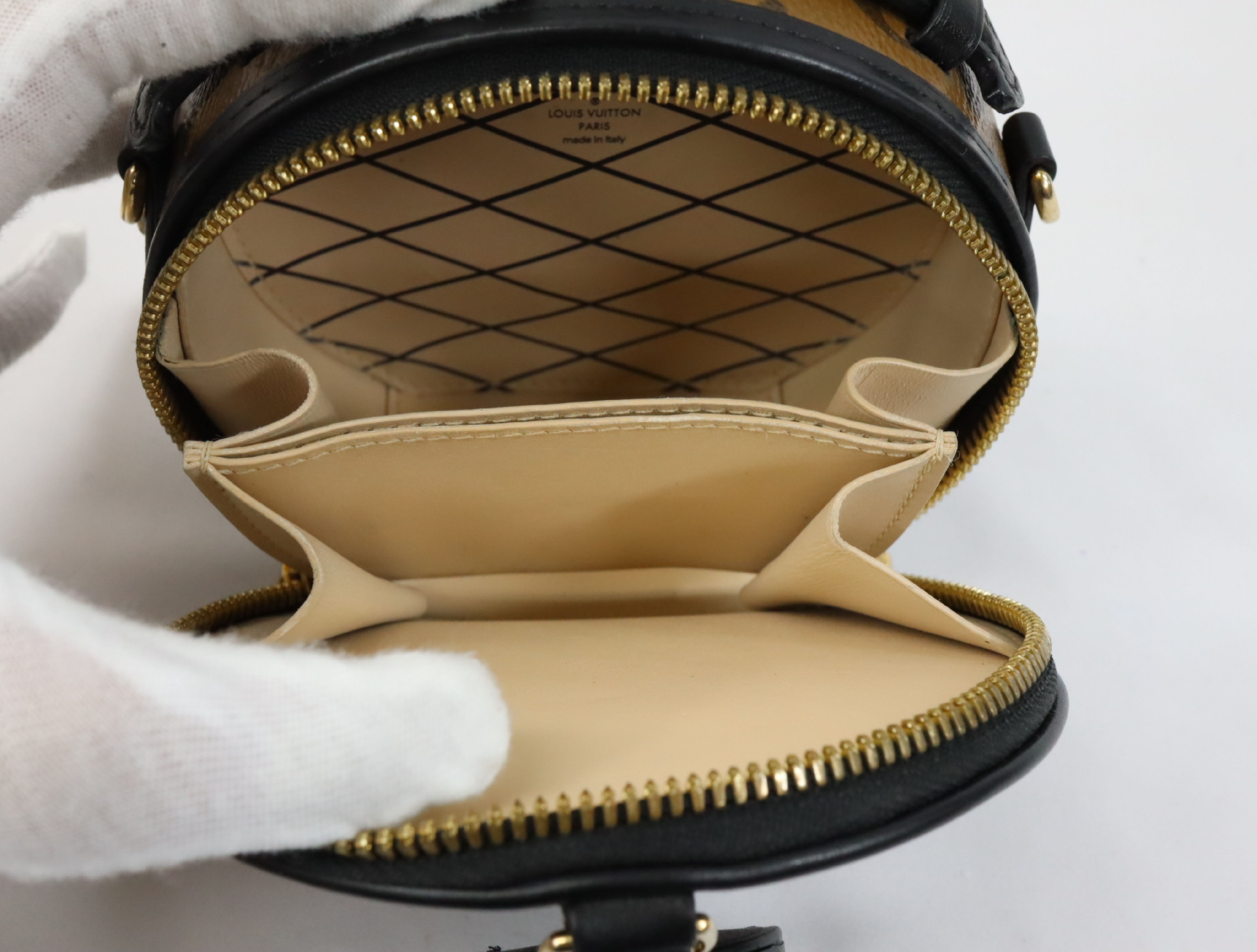 Monogram Reverse Mini Boite Chapeau M68276 Shoulder Bag (RFID detected) — view 14