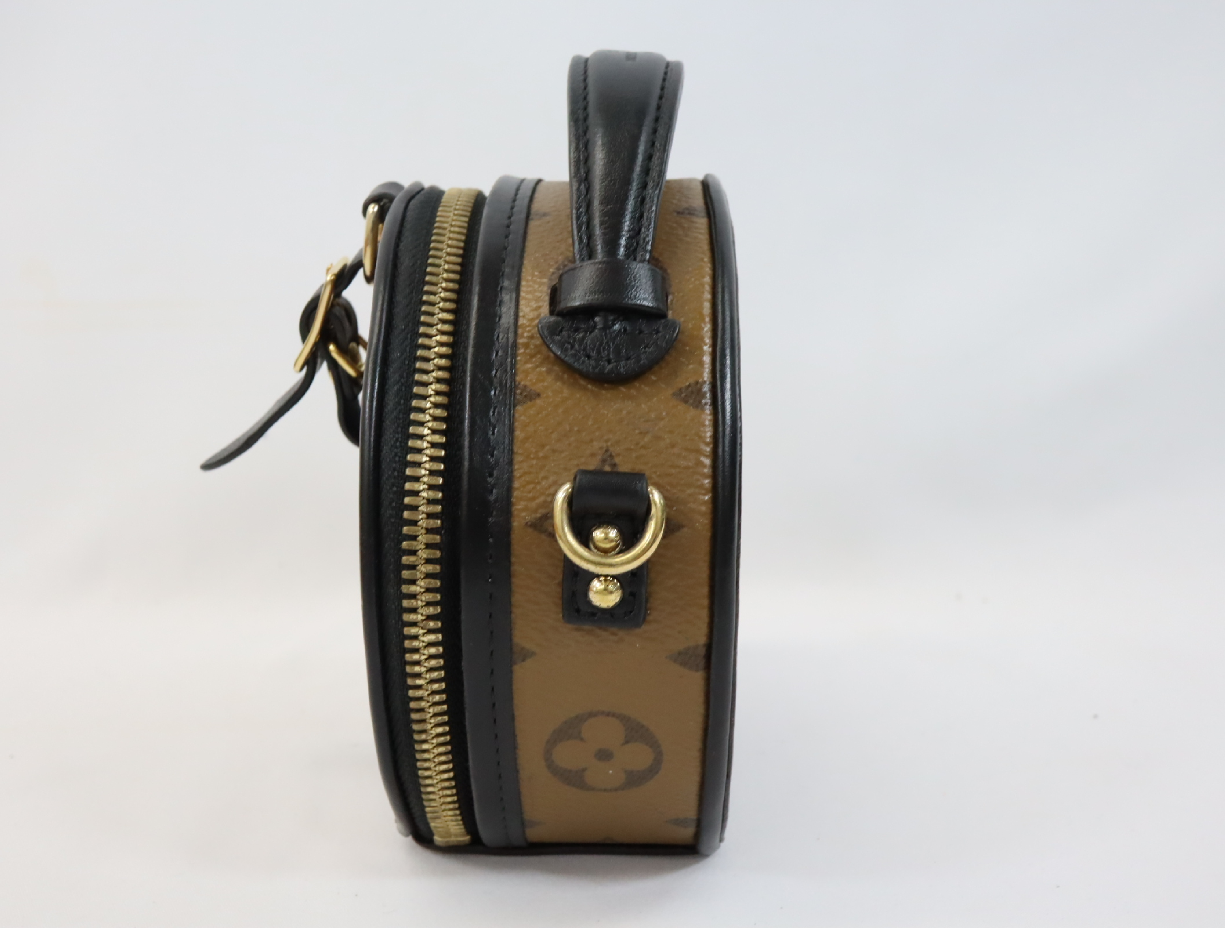 Monogram Reverse Mini Boite Chapeau M68276 Shoulder Bag (RFID detected) — view 4