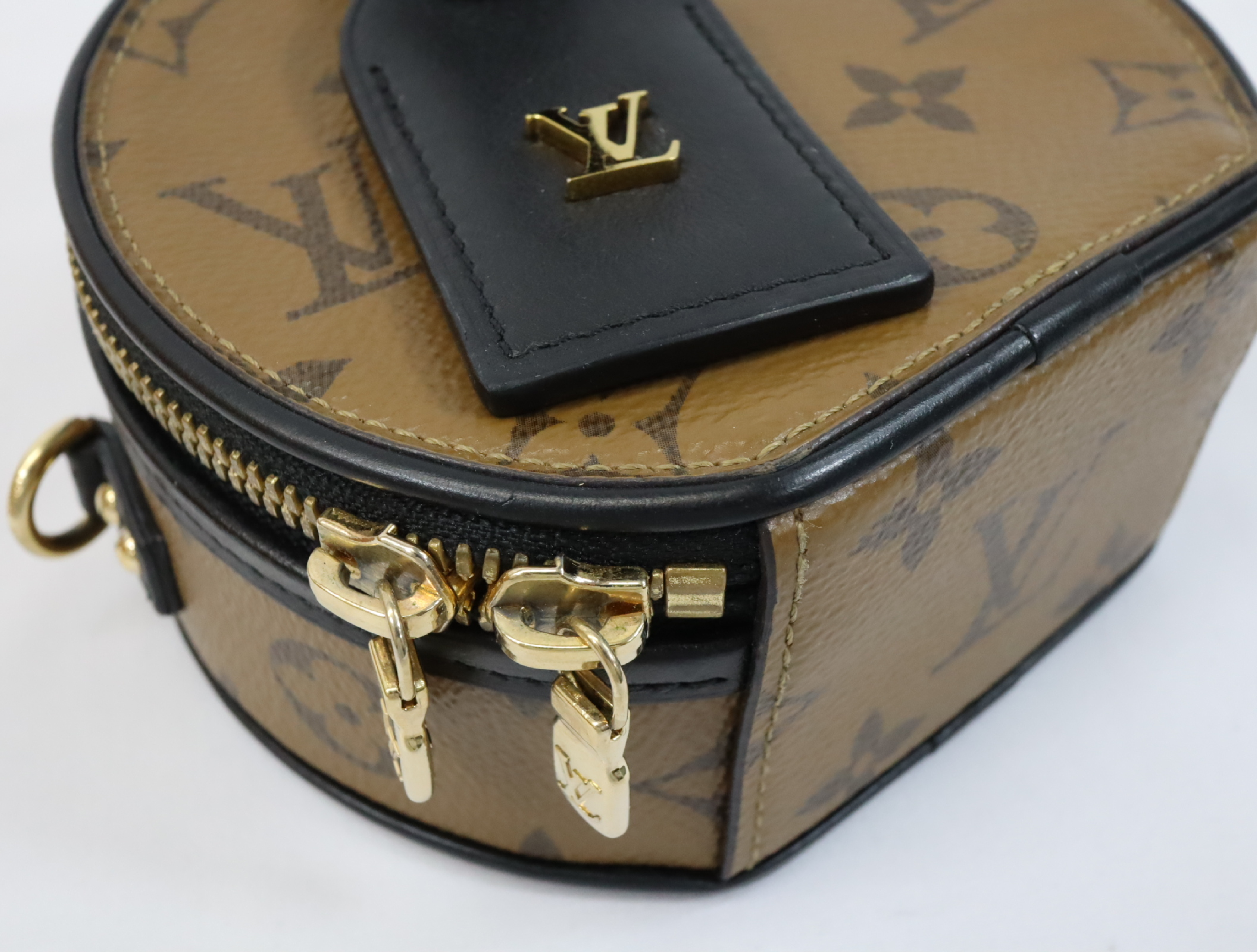 Monogram Reverse Mini Boite Chapeau M68276 Shoulder Bag (RFID detected) — view 7