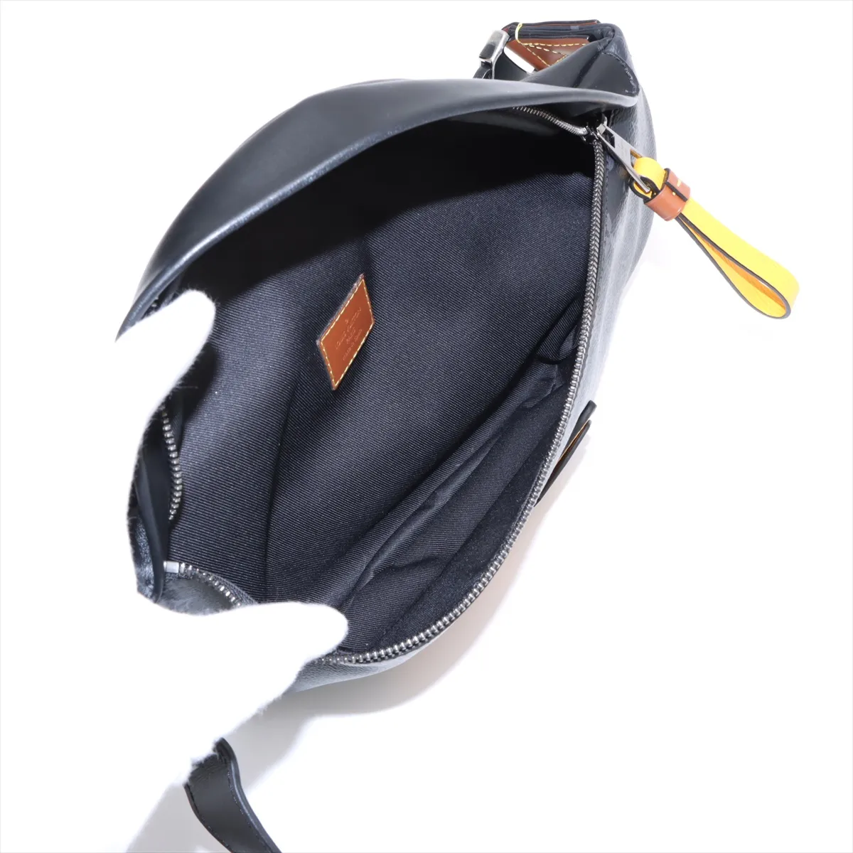 Monogram Eclipse Discovery Bum Bag M45220 CA0270 Black RFID Reactive — view 6