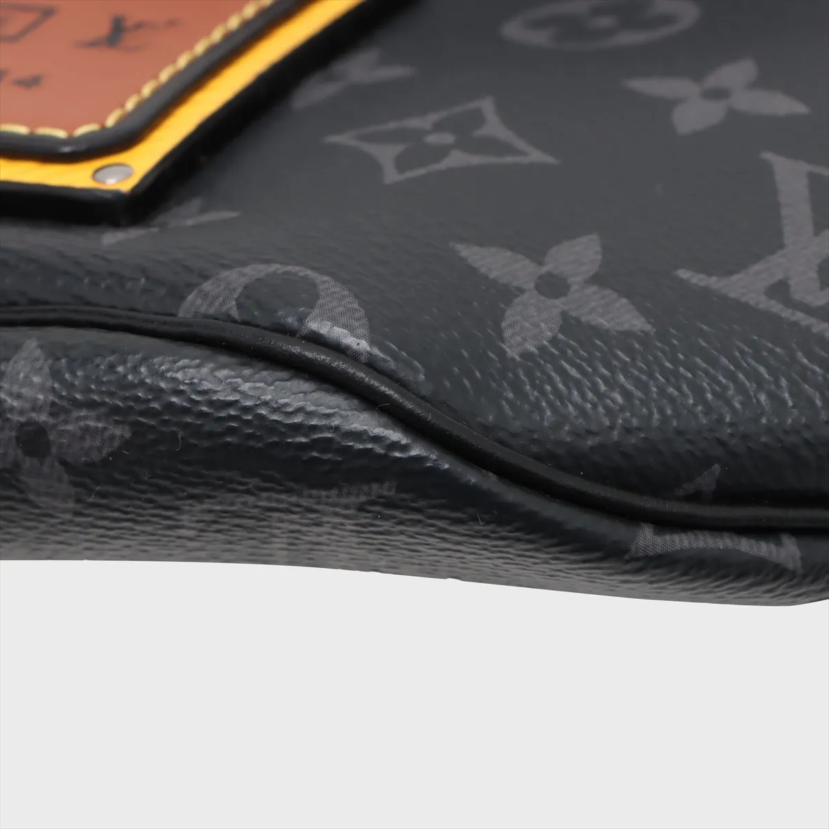 Monogram Eclipse Discovery Bum Bag M45220 CA0270 Black RFID Reactive — view 10
