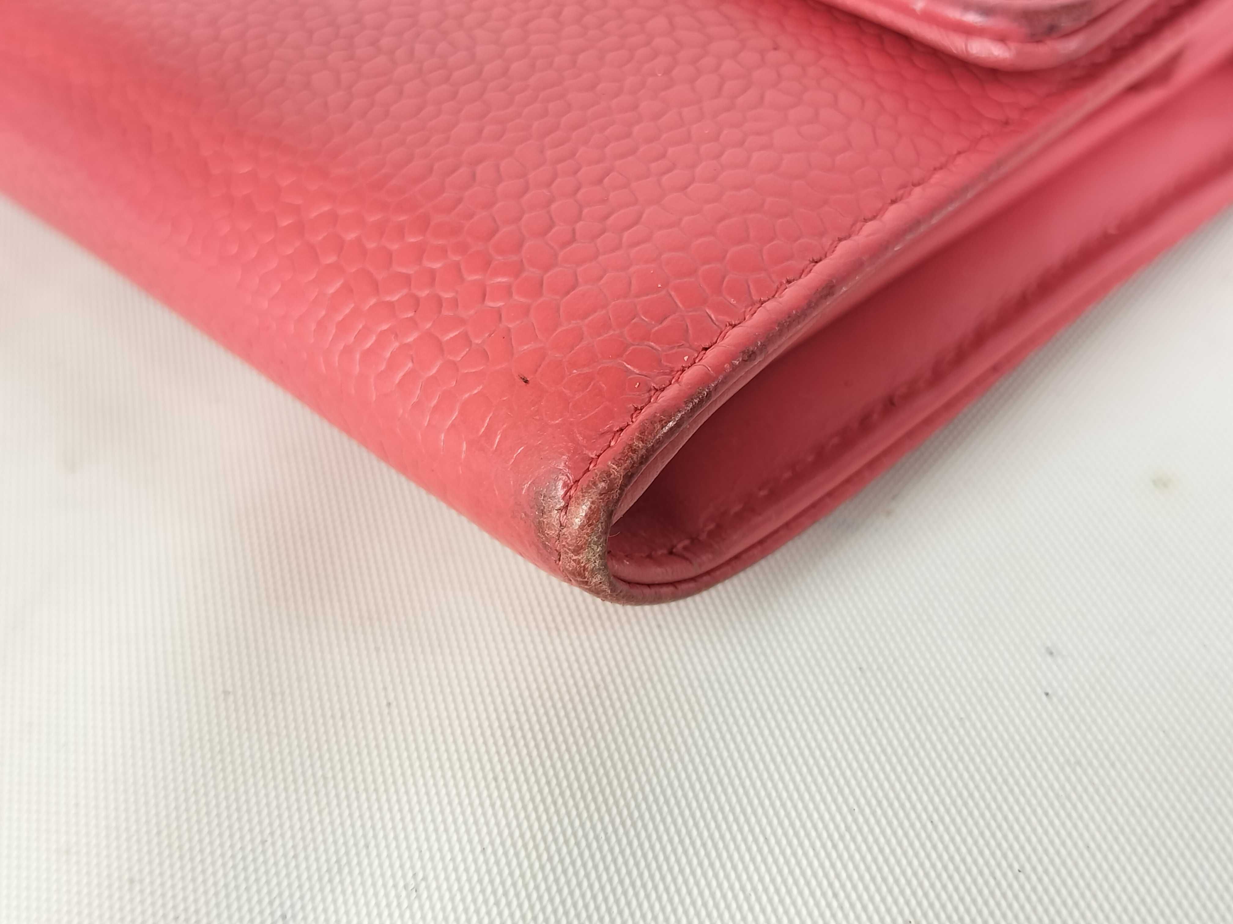 Caviar Skin Coco Mark Long Wallet, Bi-fold, Pink, Series 20s — view 2