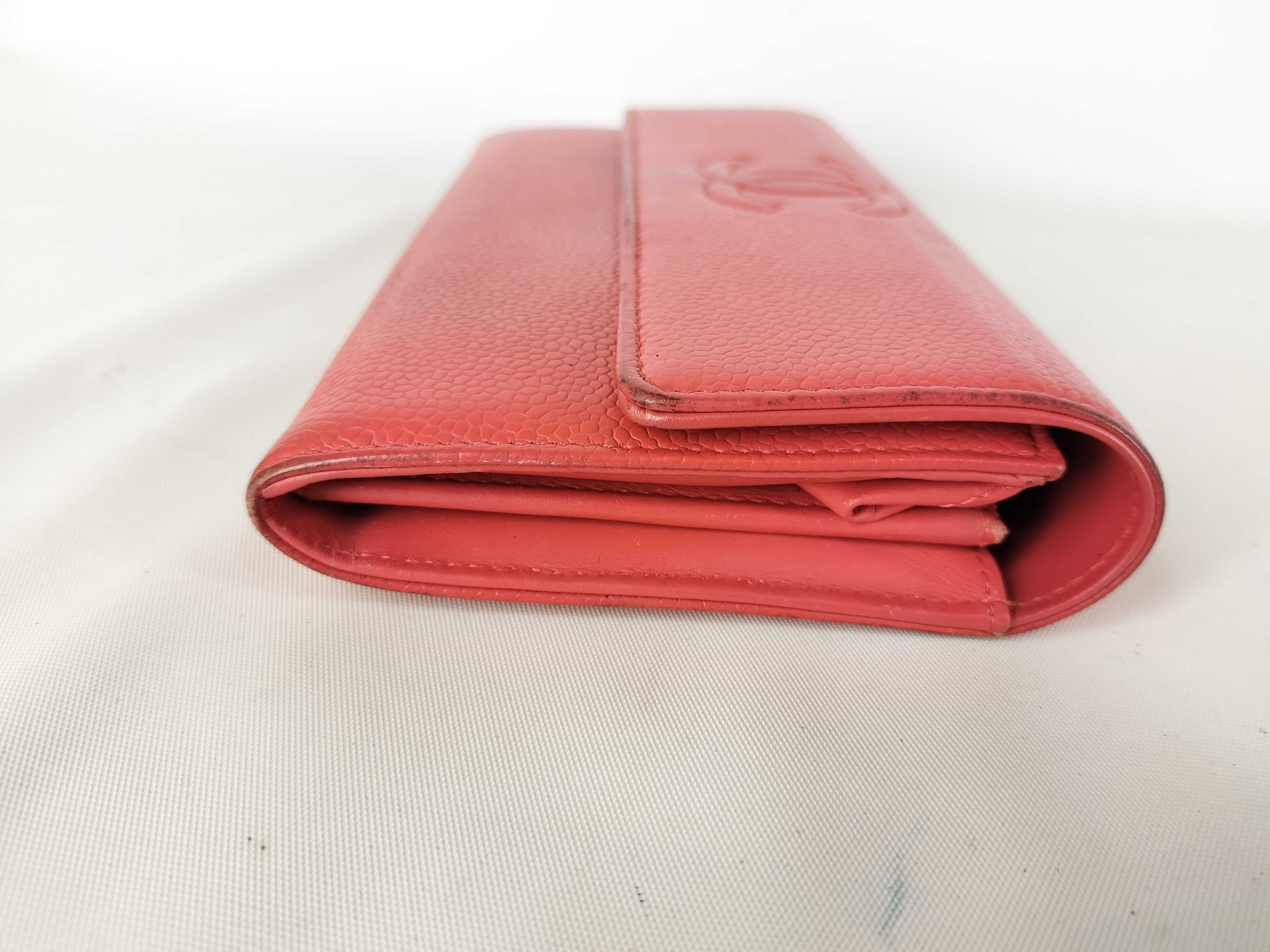Caviar Skin Coco Mark Long Wallet, Bi-fold, Pink, Series 20s — view 3