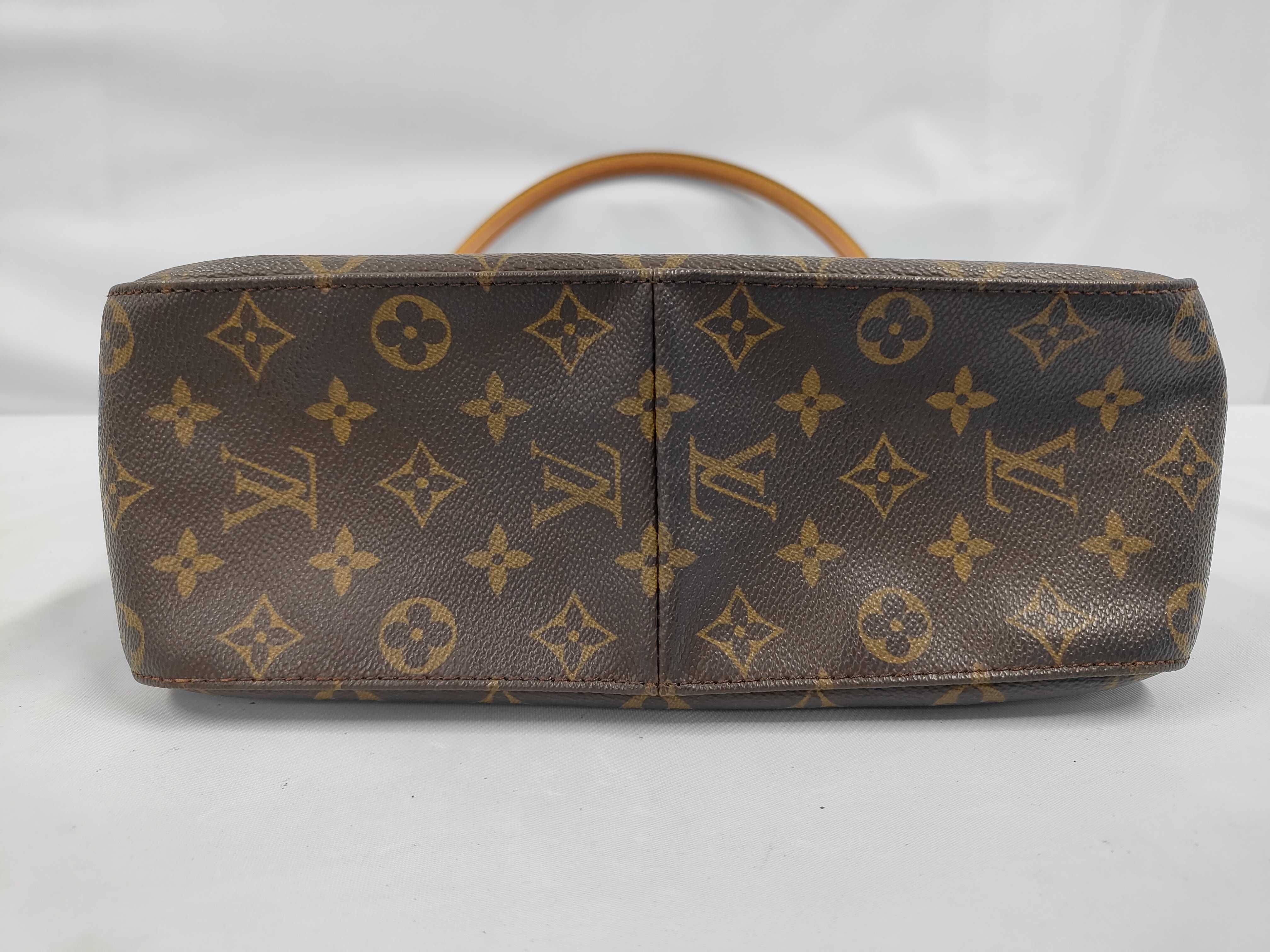 Monogram M51146 MI1010 Looping MM Shoulder Bag — view 3