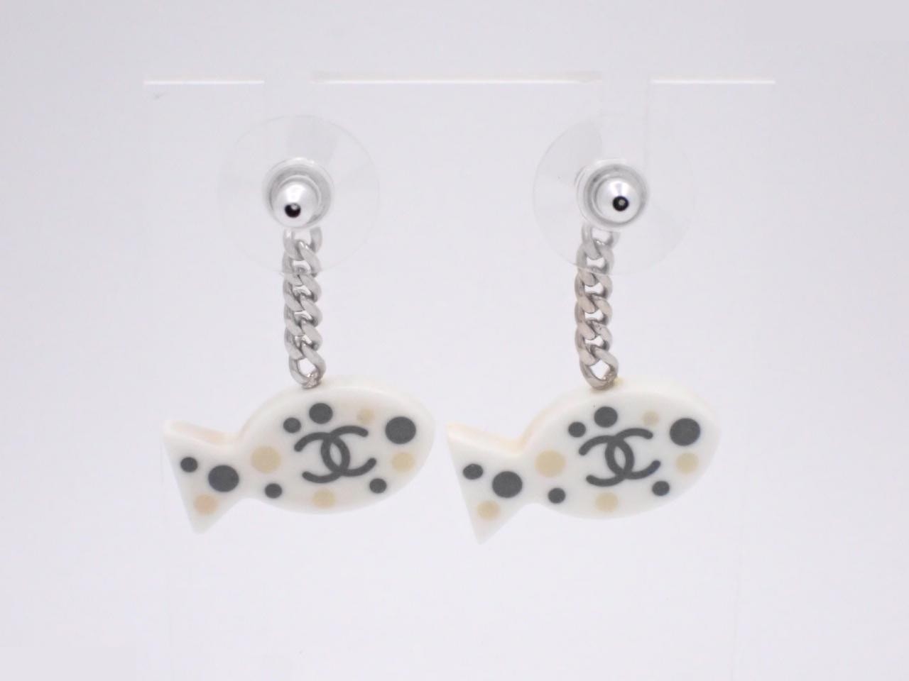 Coco Mark Fish Double Face Swing Earrings — view 2