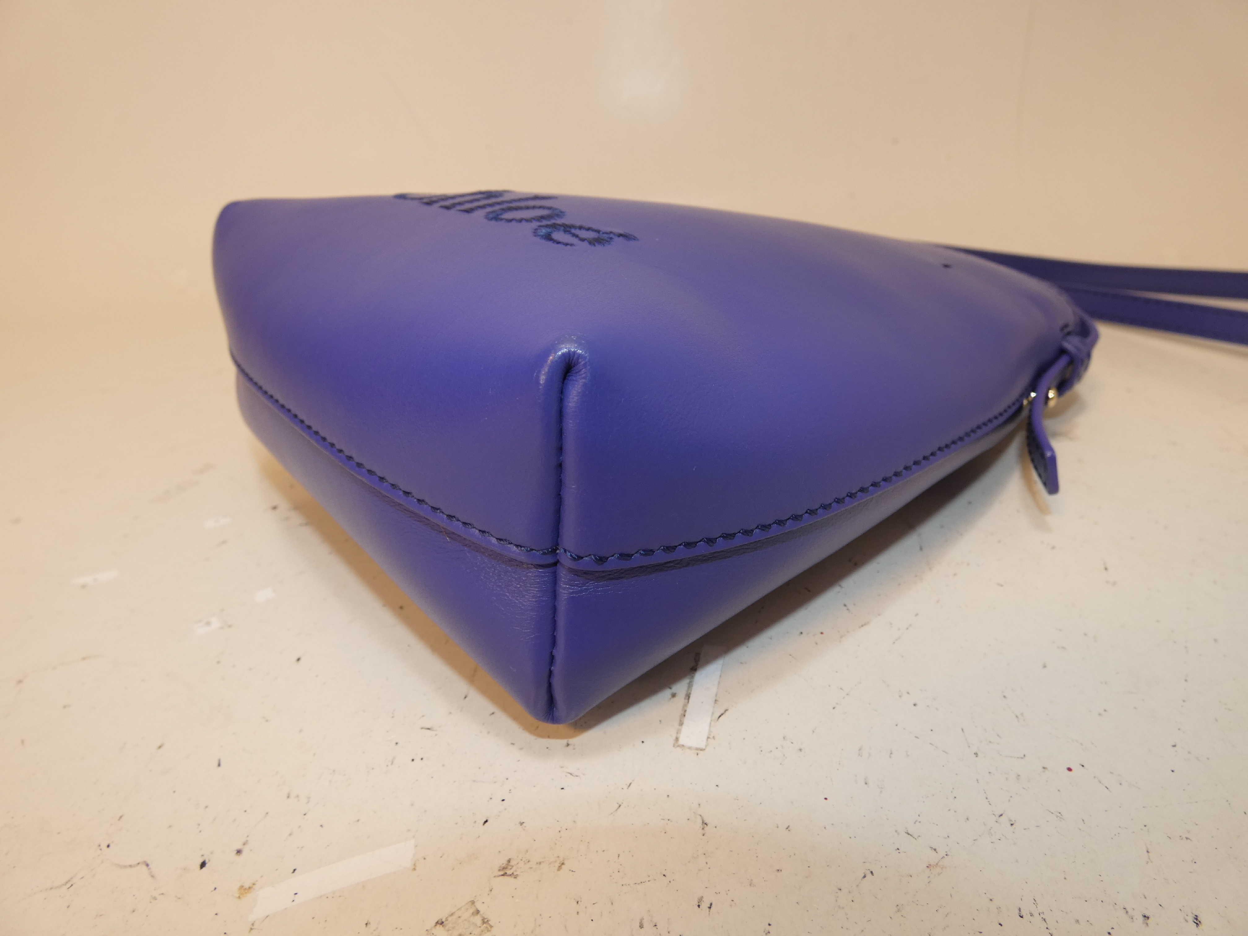 Sense Leather Pochette Shoulder Bag — view 7