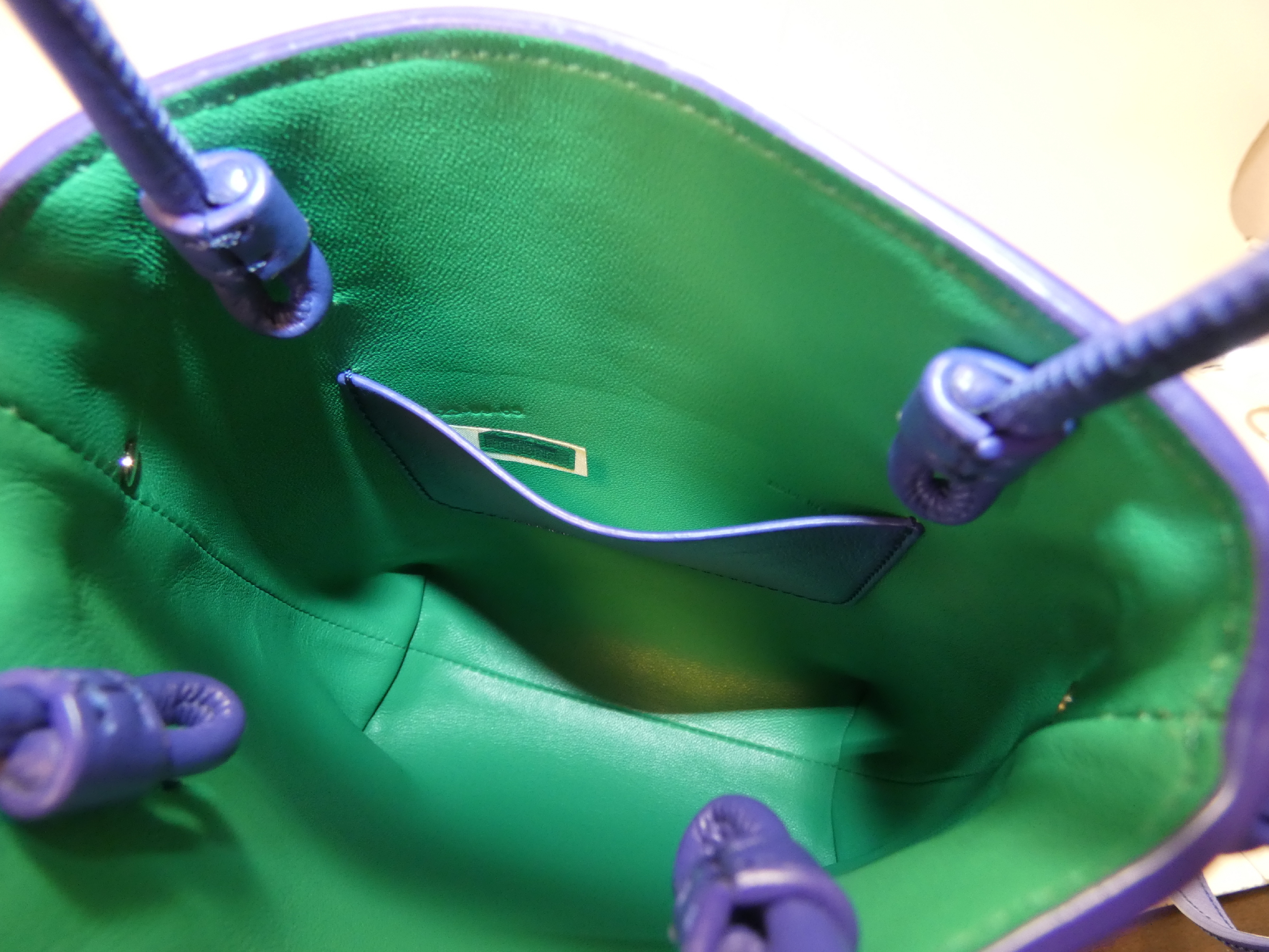 Sense Leather Pochette Shoulder Bag — view 10