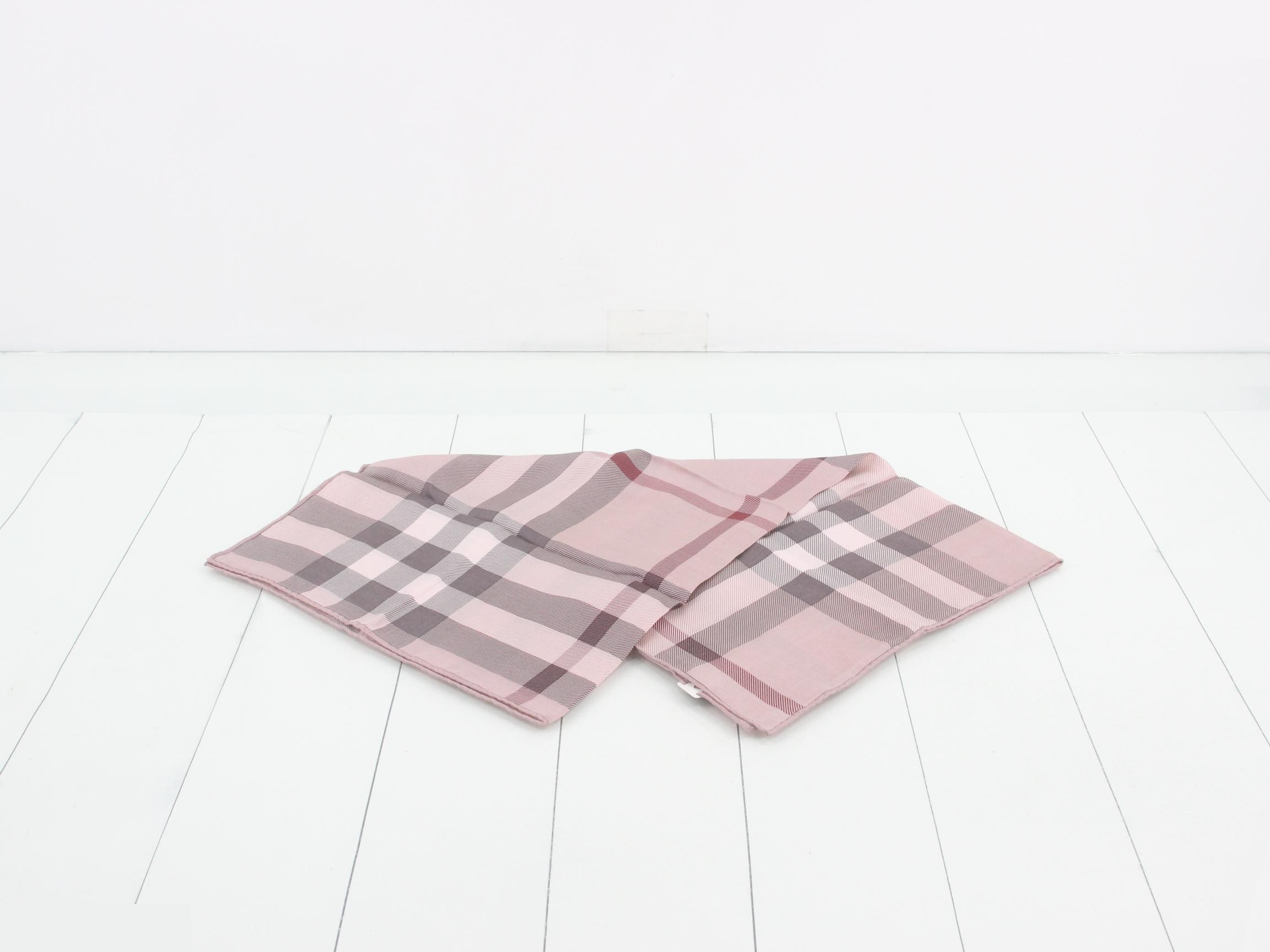 Unused Burberry scarf, 100% silk, with tags. — view 3