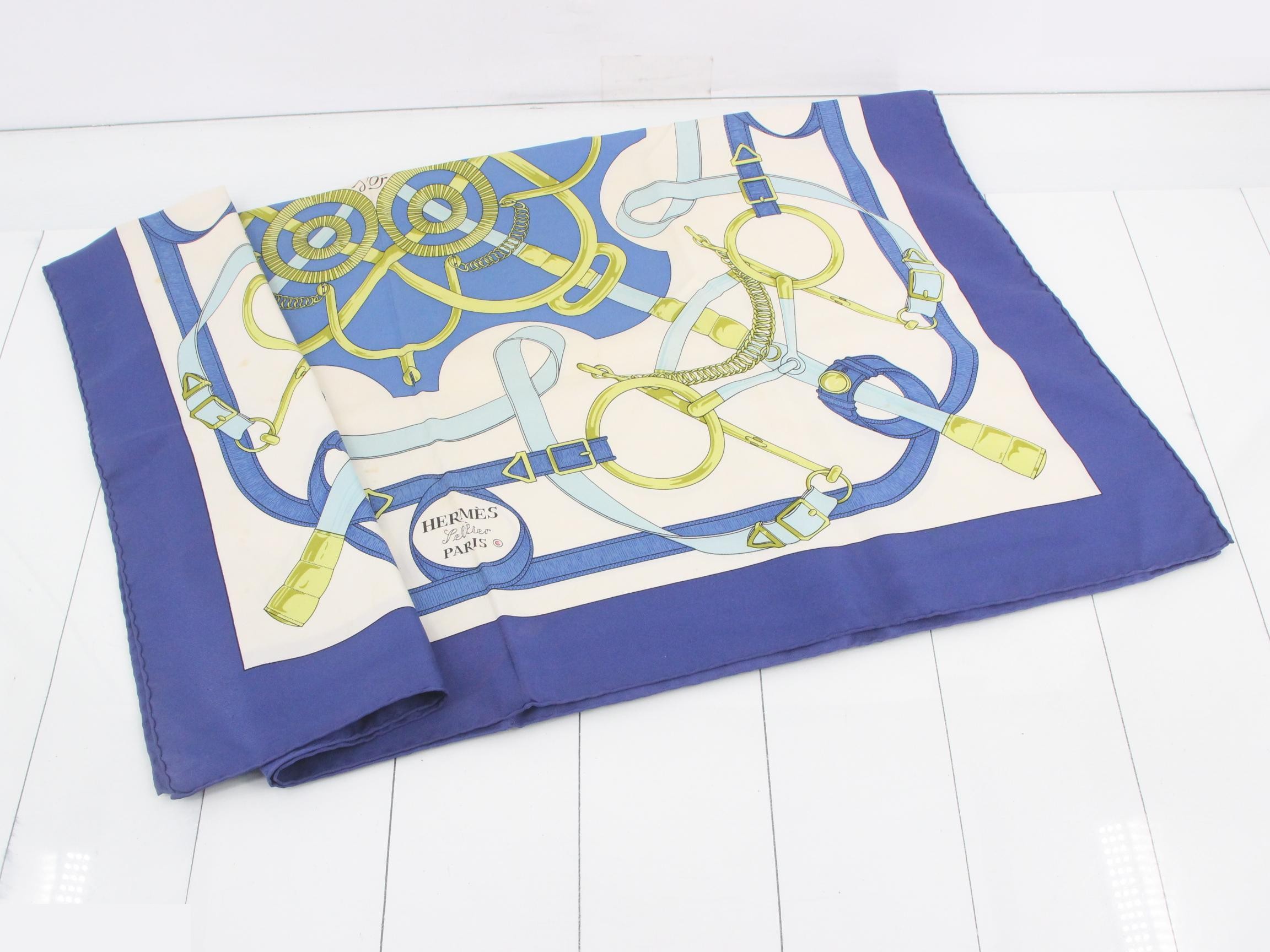 scarf — view 3