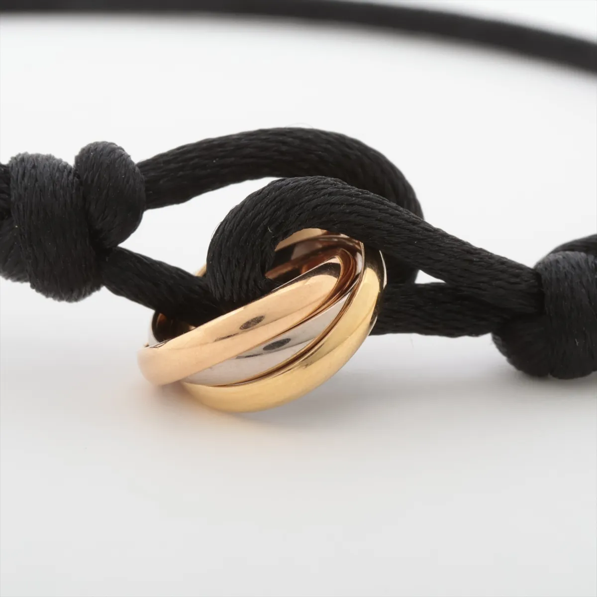 Trinity Cord Bracelet 750 (Yellow Gold x Pink Gold x White Gold) Total 3.1g NPF922 Cord is slightly twisted. Includes one replacement cord. — view 3