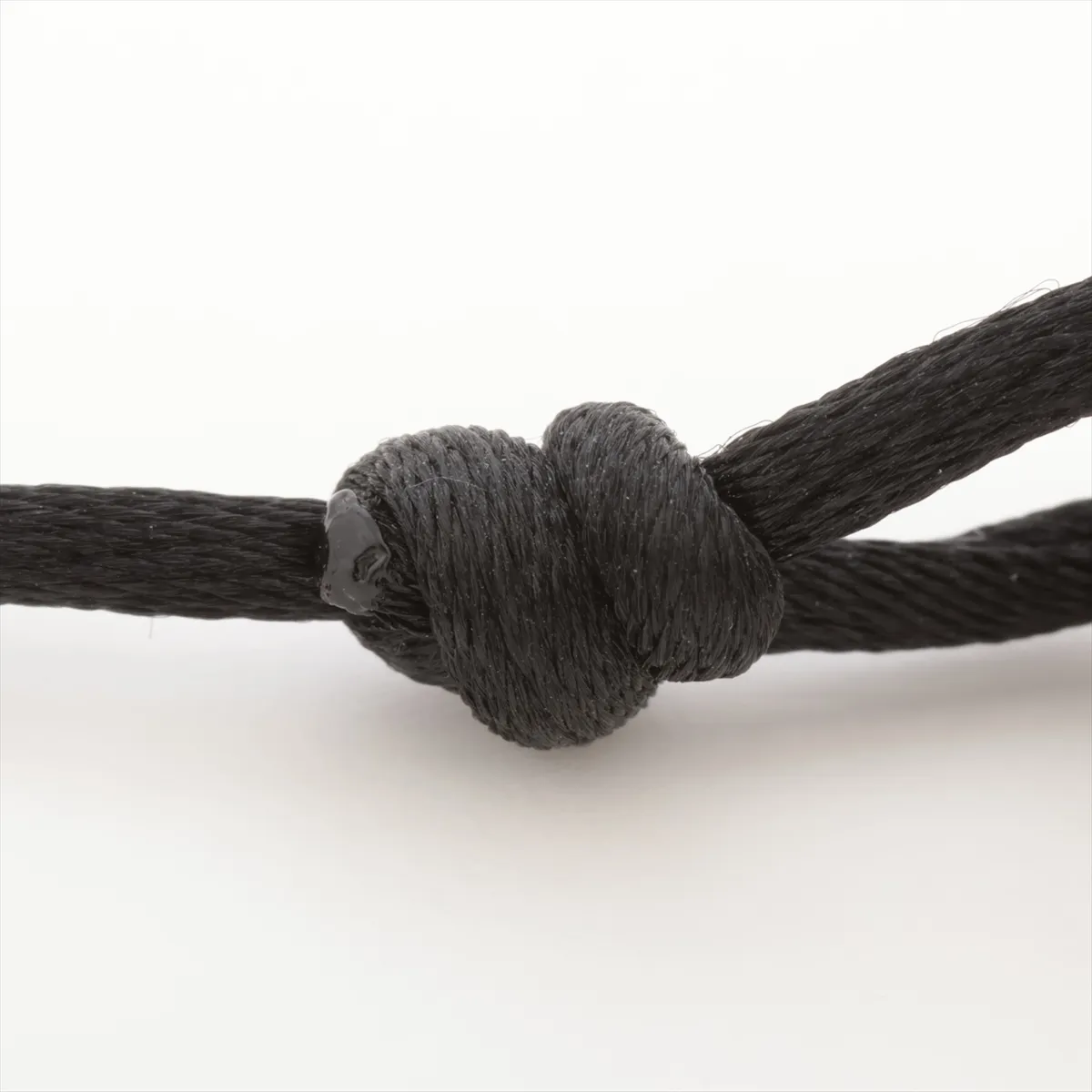 Trinity Cord Bracelet 750 (Yellow Gold x Pink Gold x White Gold) Total 3.1g NPF922 Cord is slightly twisted. Includes one replacement cord. — view 5