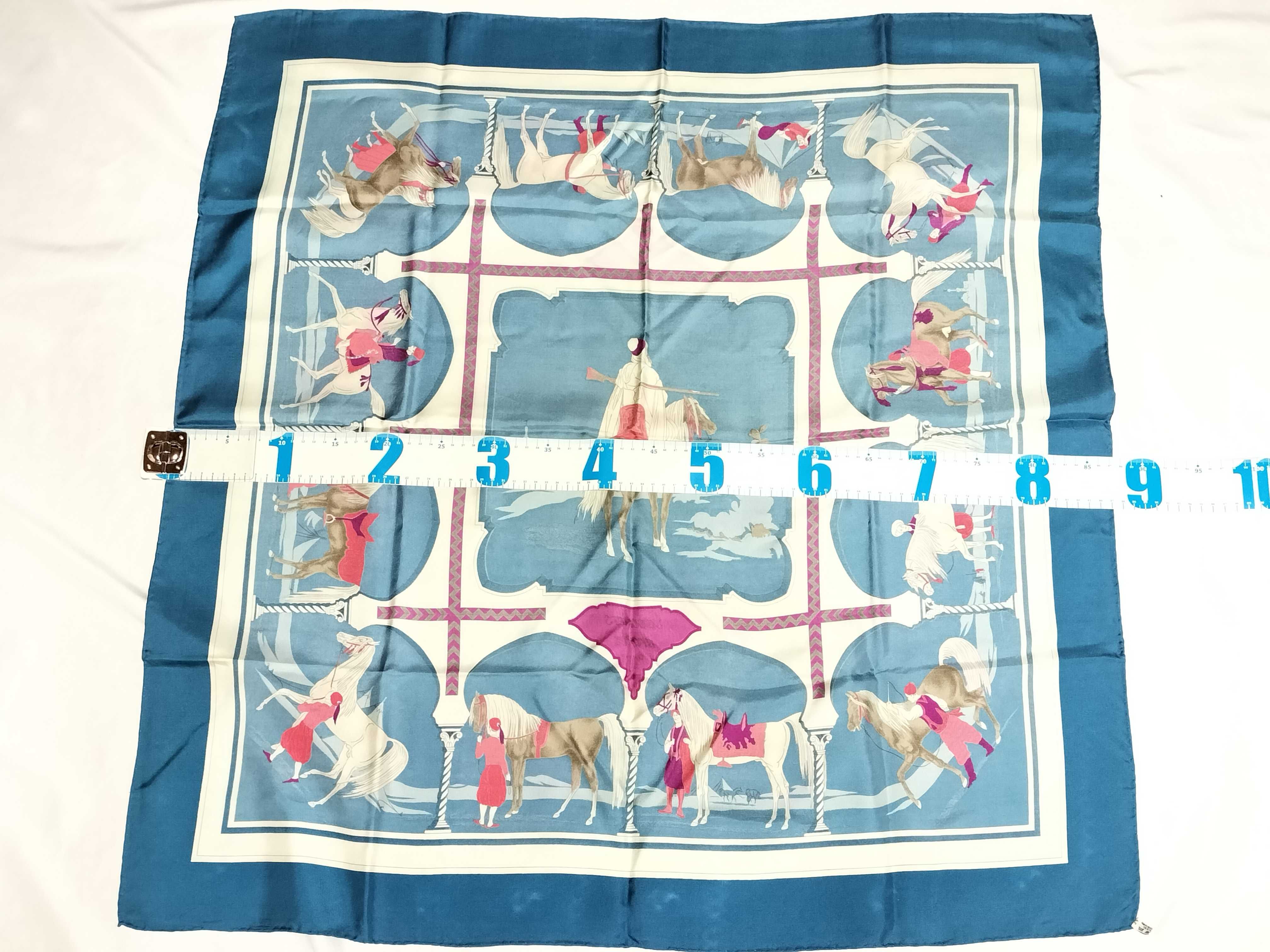Carre Cavaliers Arabes (Arabian Horses) Blue Other Accessories — view 2