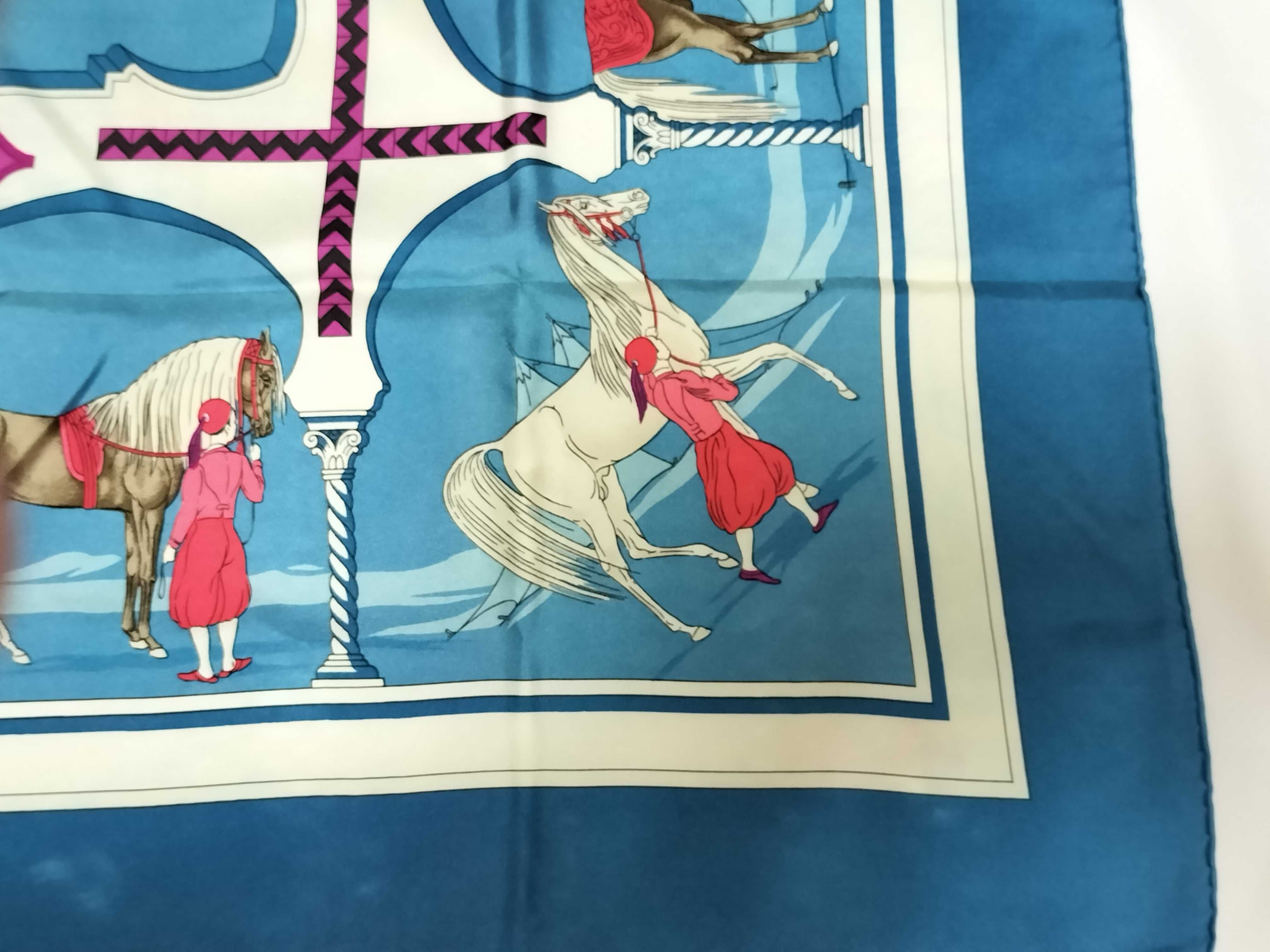 Carre Cavaliers Arabes (Arabian Horses) Blue Other Accessories — view 14