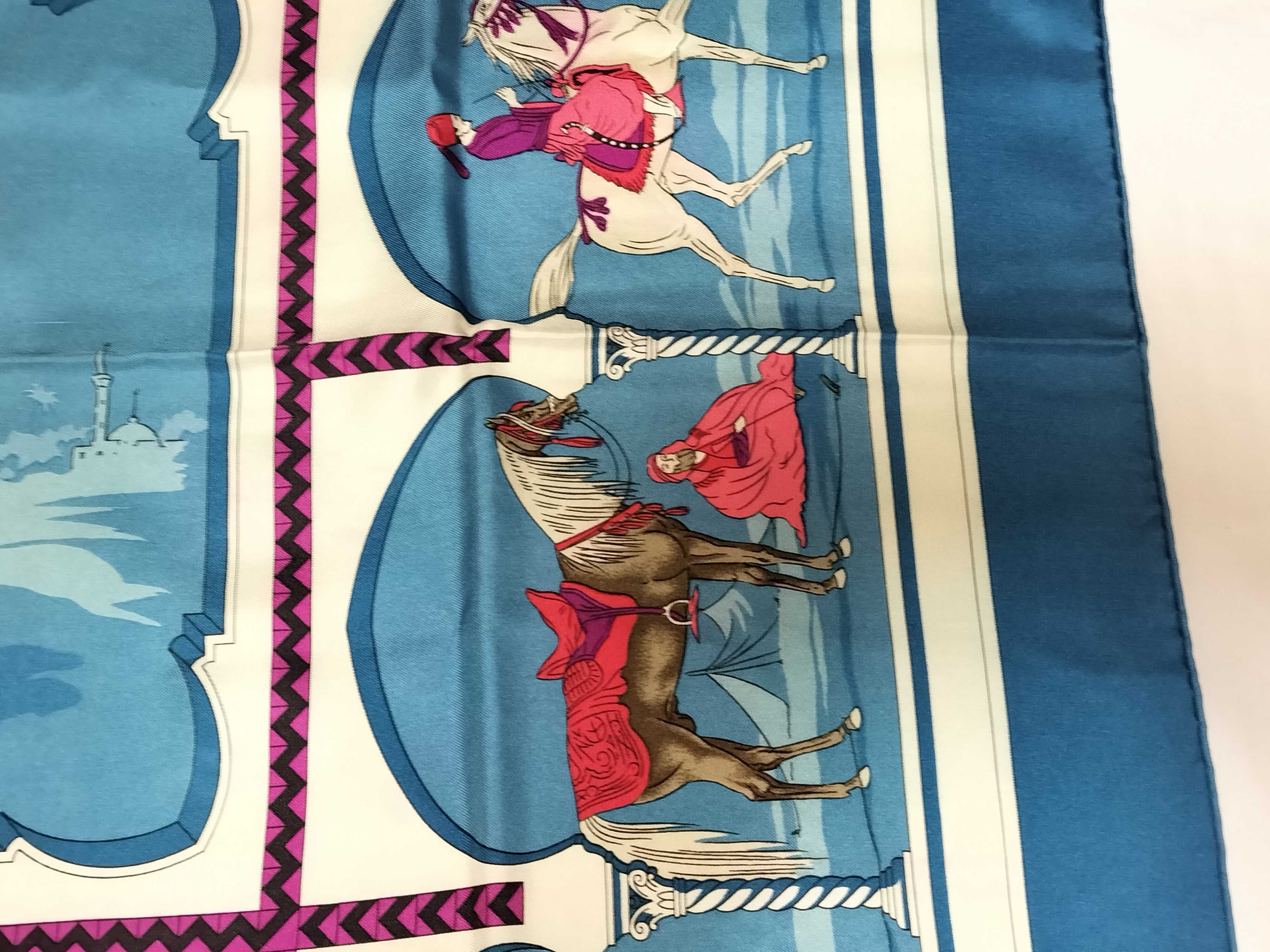 Carre Cavaliers Arabes (Arabian Horses) Blue Other Accessories — view 6