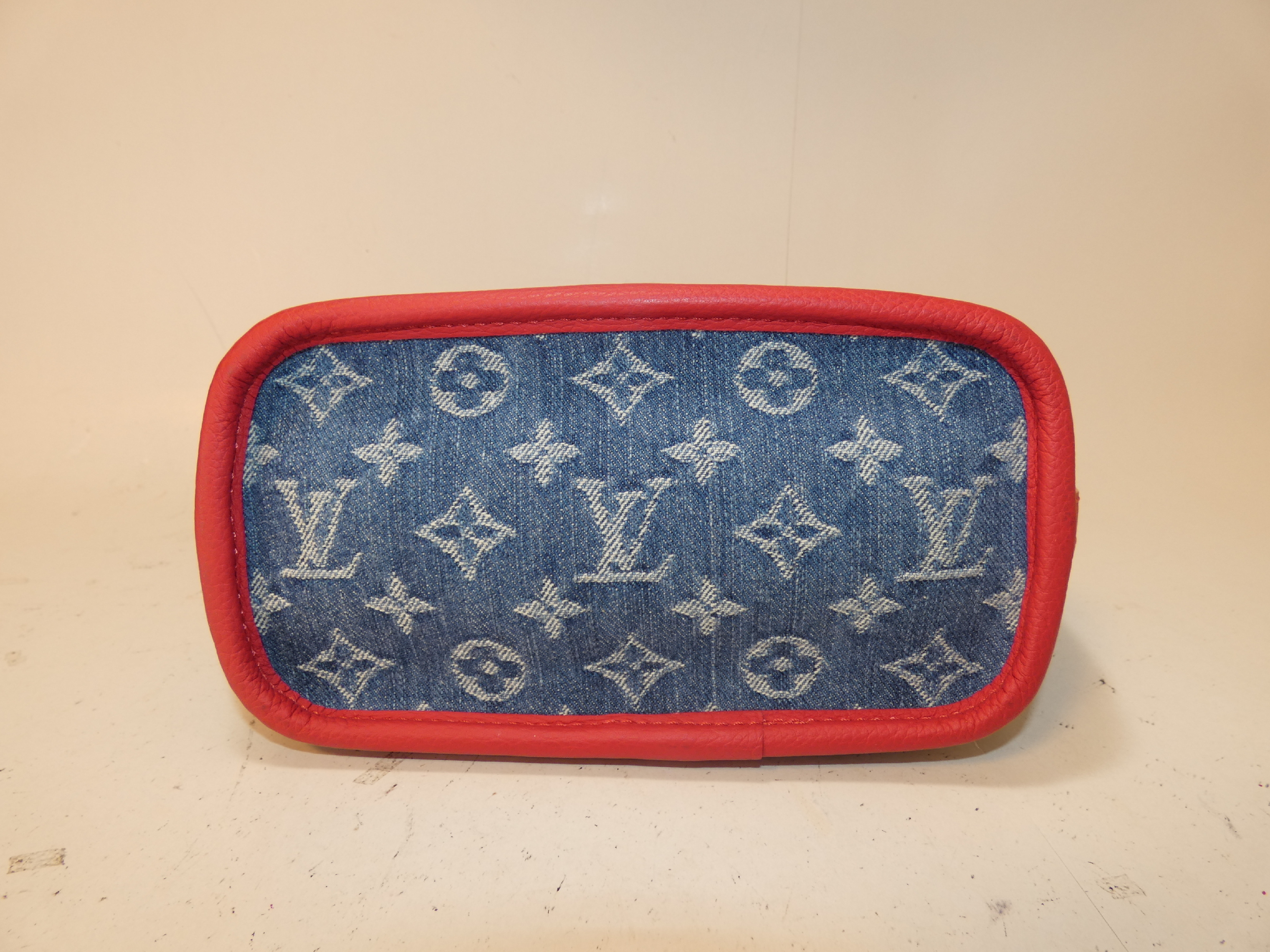2-way Cherry Neverfull Cherry Denim Inside Out BB Takashi Murakami Hand Pouch Shoulder Bag — view 5