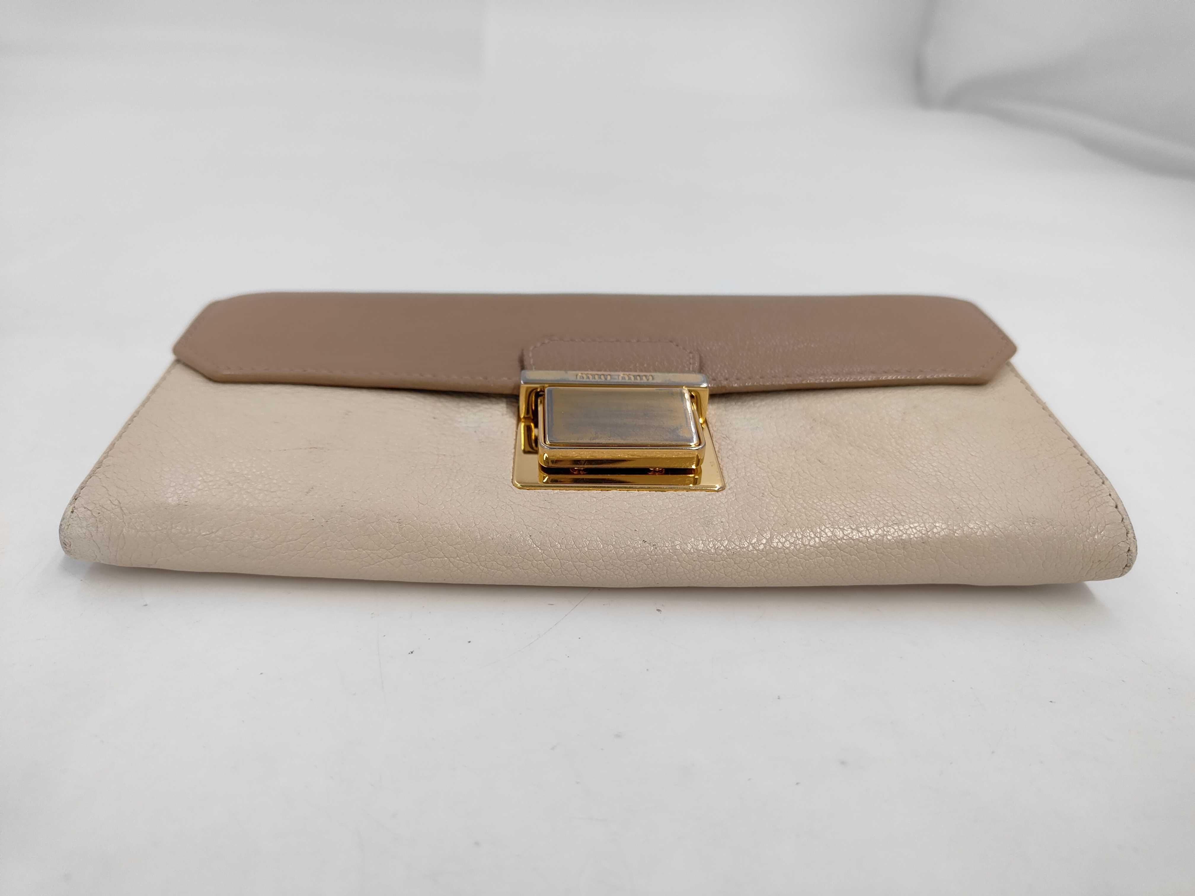 wallet — view 3