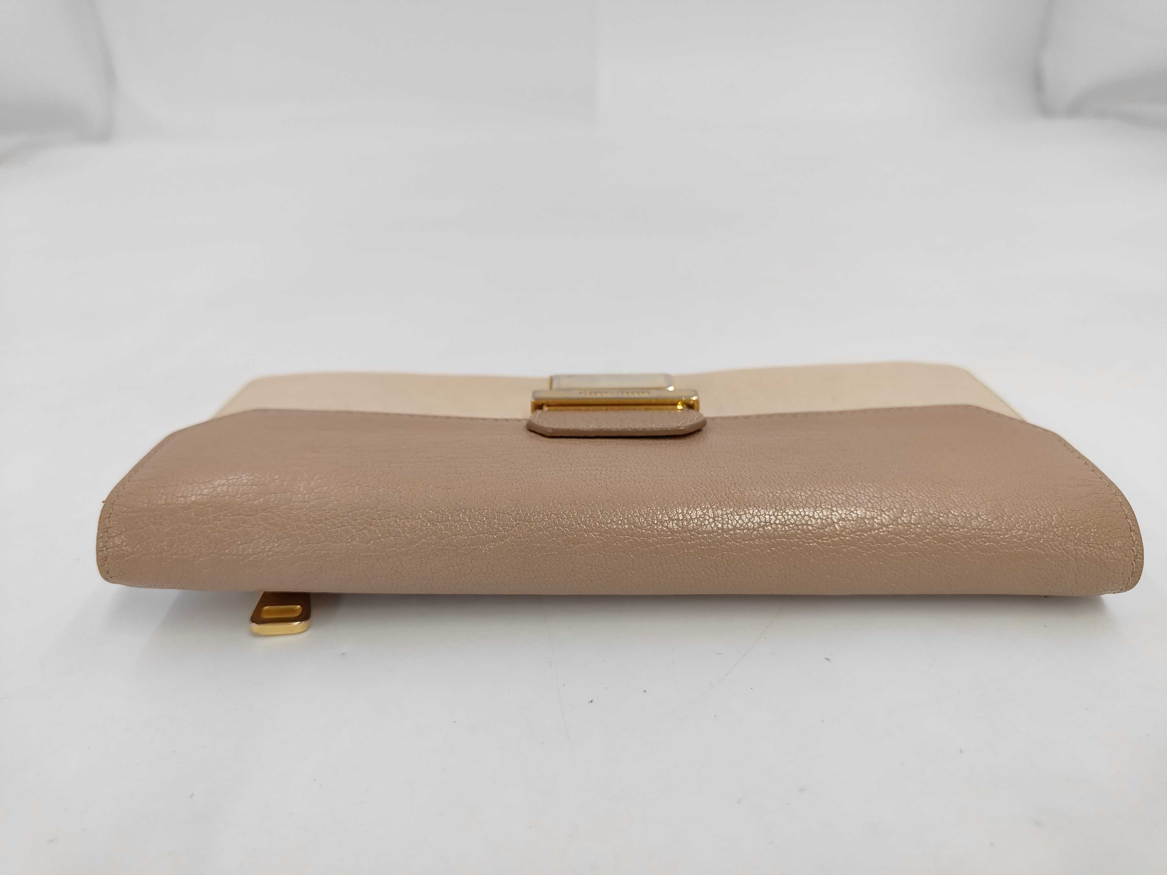 wallet — view 5