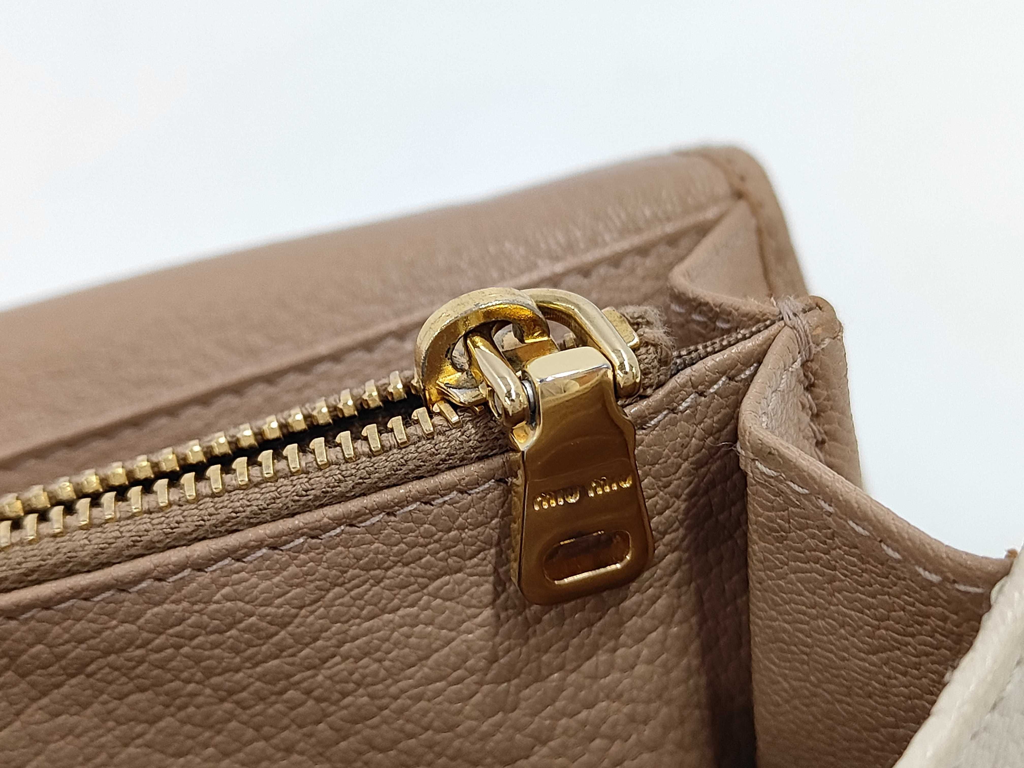 wallet — view 10
