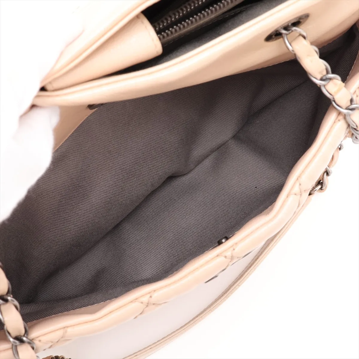 Wild Stitch Leather Chain Tote Bag, Beige, Silver Hardware, 18010432, Serial Number 18 — view 13