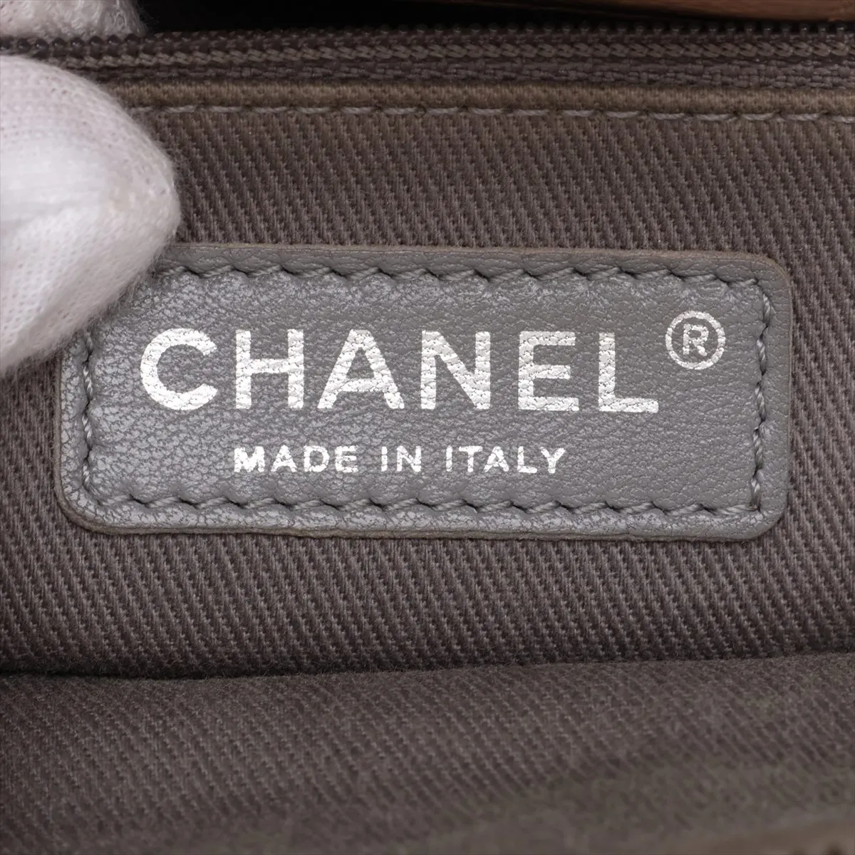 Wild Stitch Leather Chain Tote Bag, Beige, Silver Hardware, 18010432, Serial Number 18 — view 14