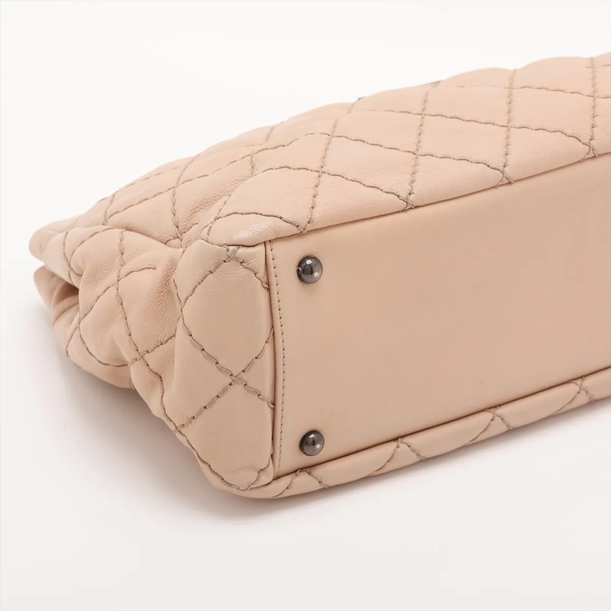 Wild Stitch Leather Chain Tote Bag, Beige, Silver Hardware, 18010432, Serial Number 18 — view 4