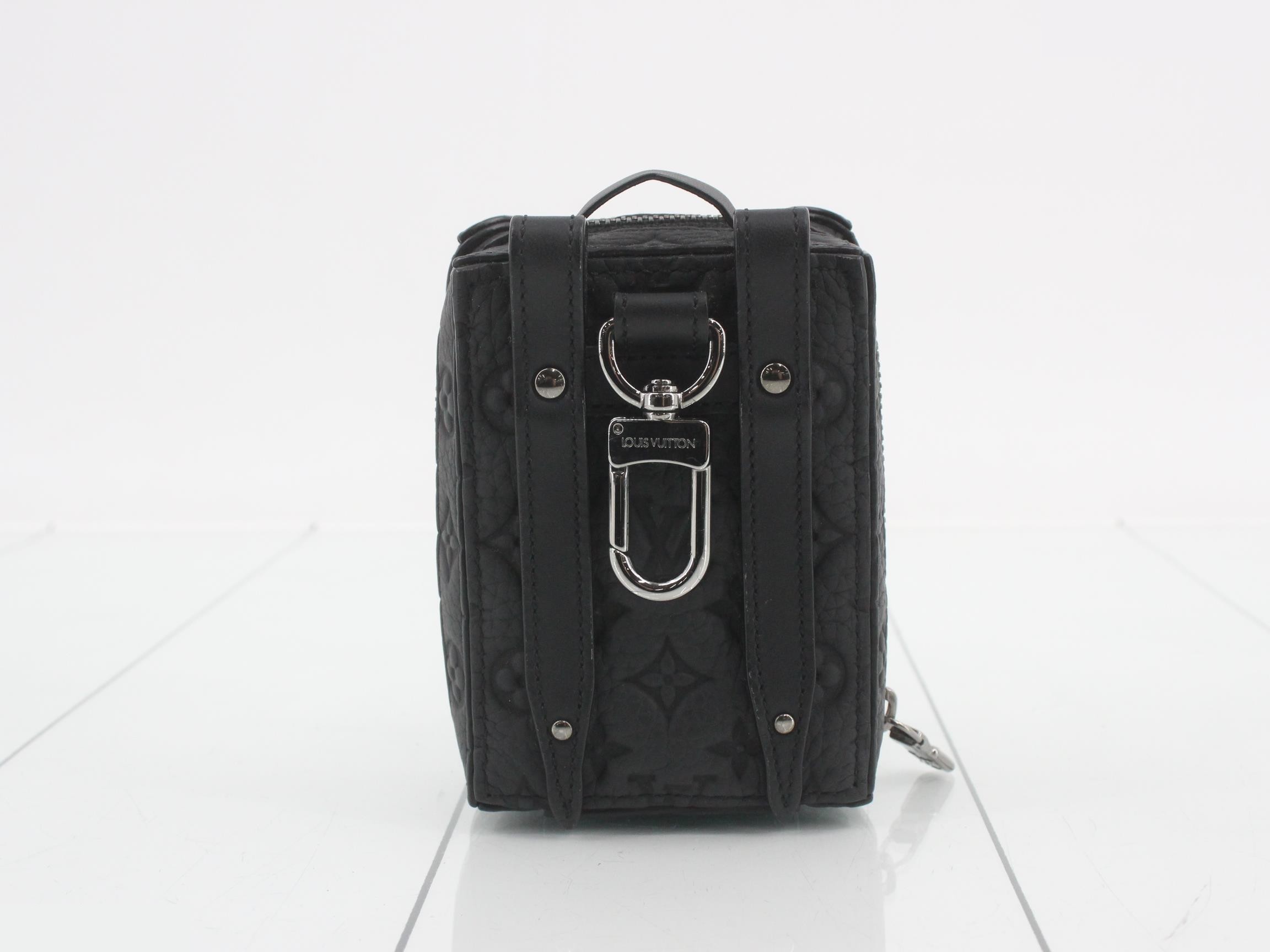 Portefeuille Backpack Trunk Charm Pouch — view 2
