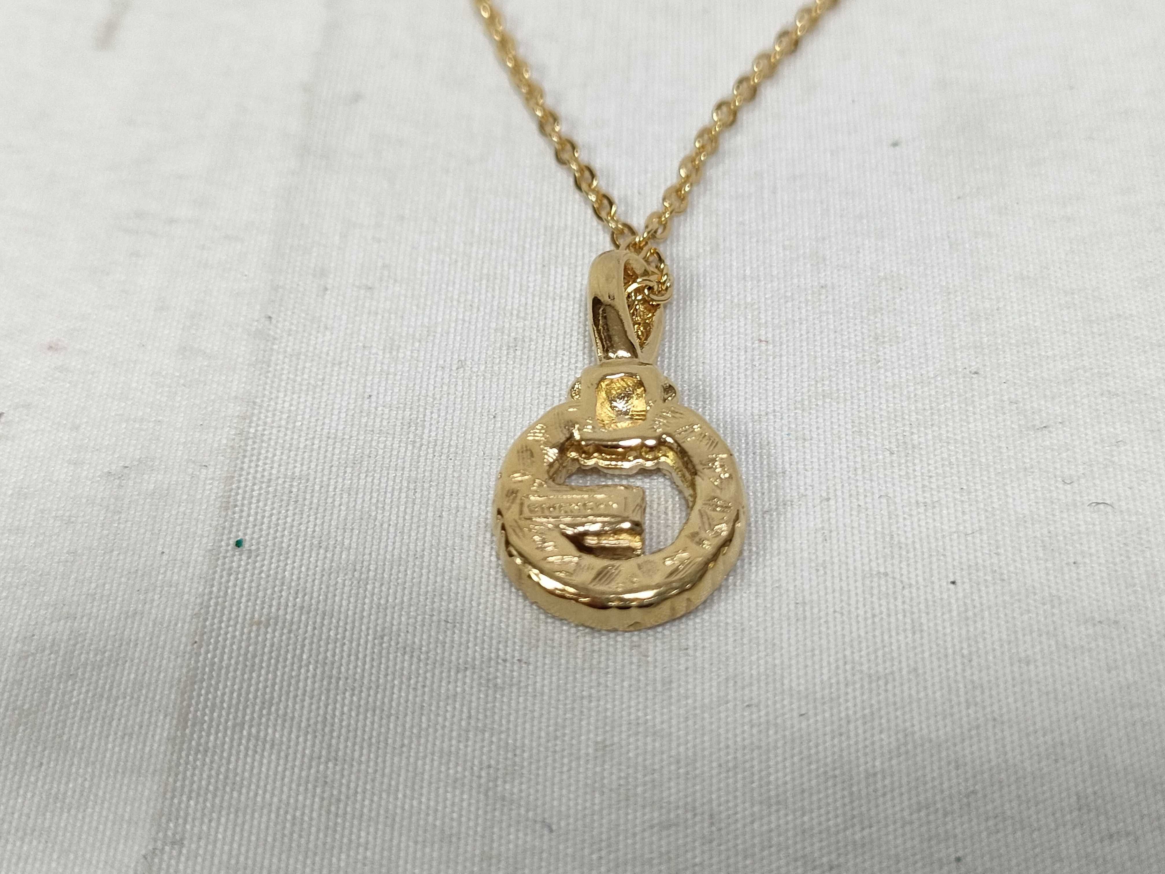 Necklace — view 2