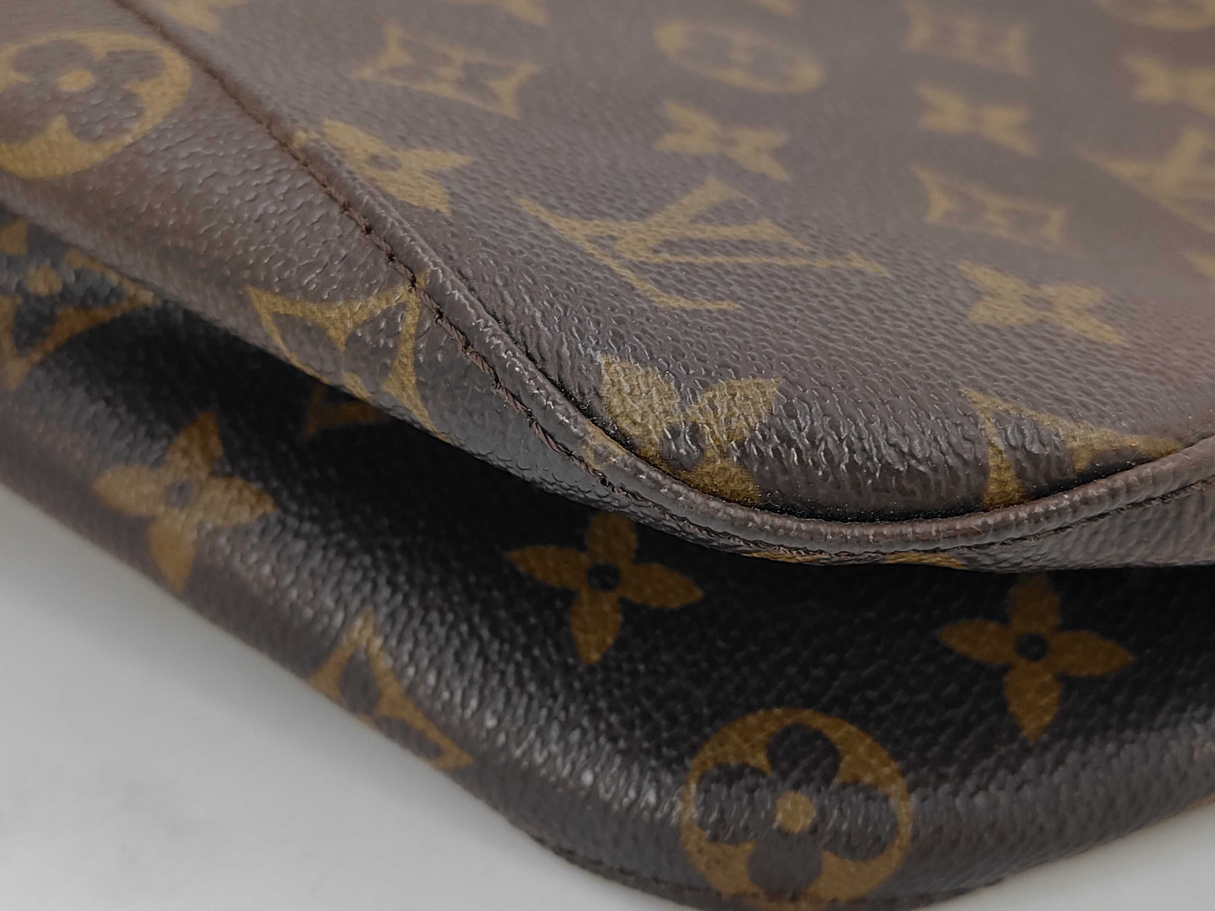 Monogram M51146 Looping MM Handbag — view 3