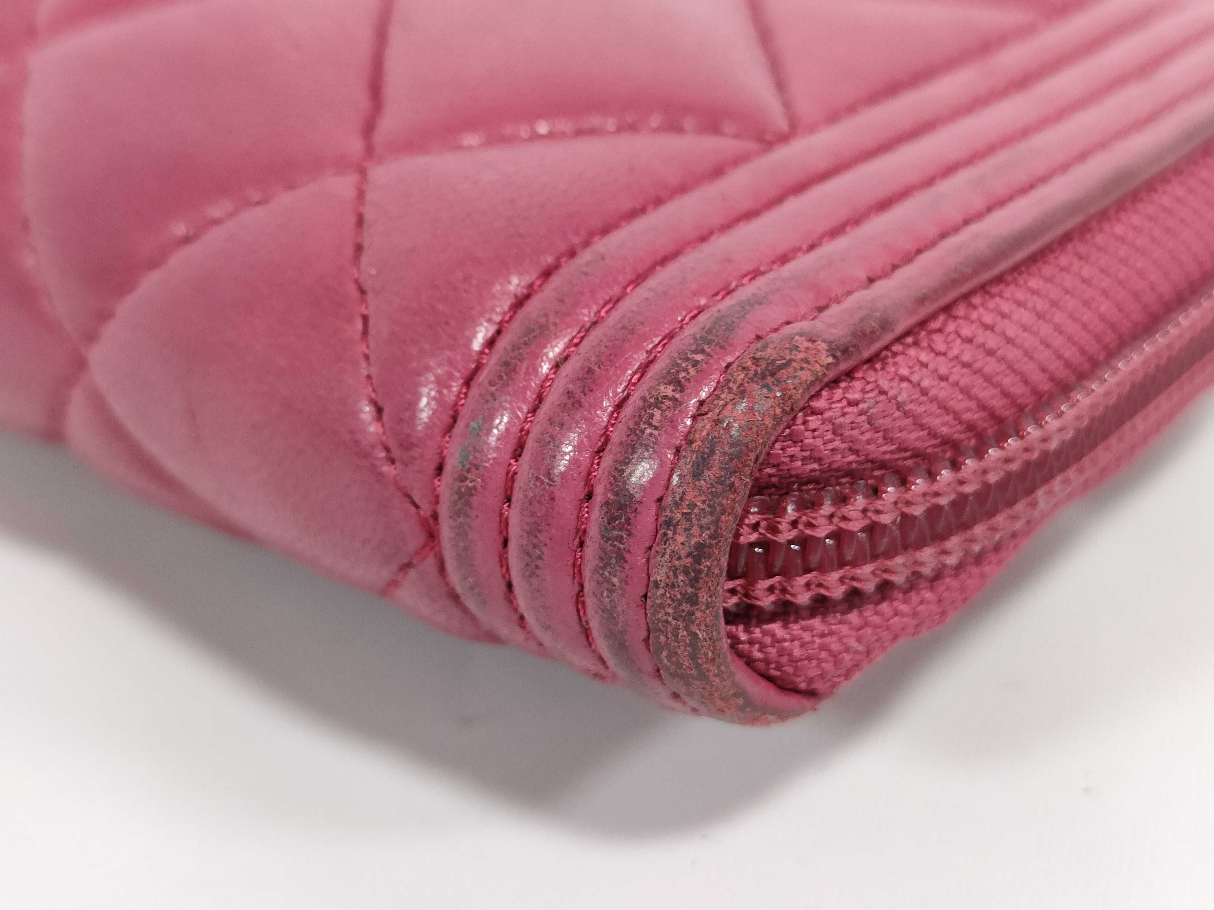Lambskin Boy Chanel Round Wallet — view 4