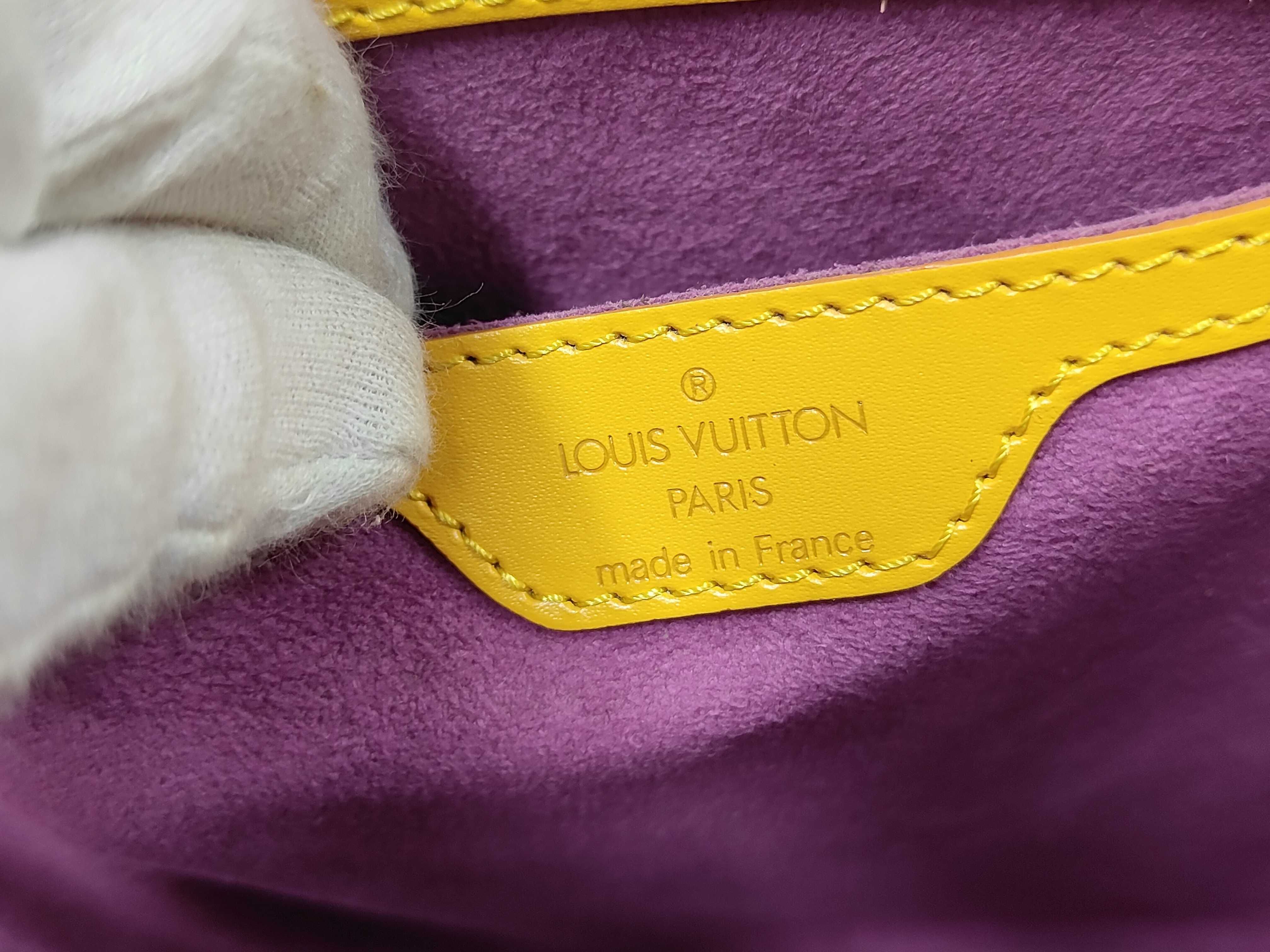 M52279 Epi Saint Jacques Tassili Yellow Tote Bag — view 10
